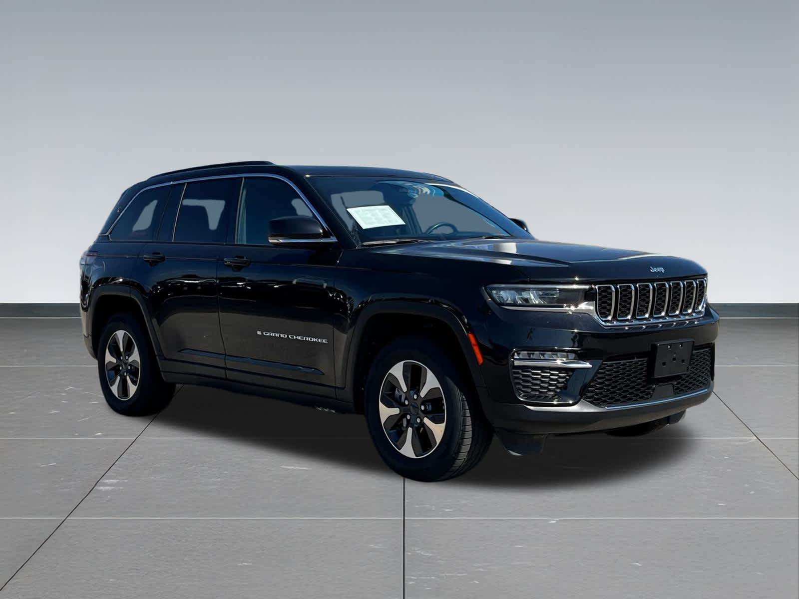 Thumbnail: 2024 Jeep Grand Cherokee - 8