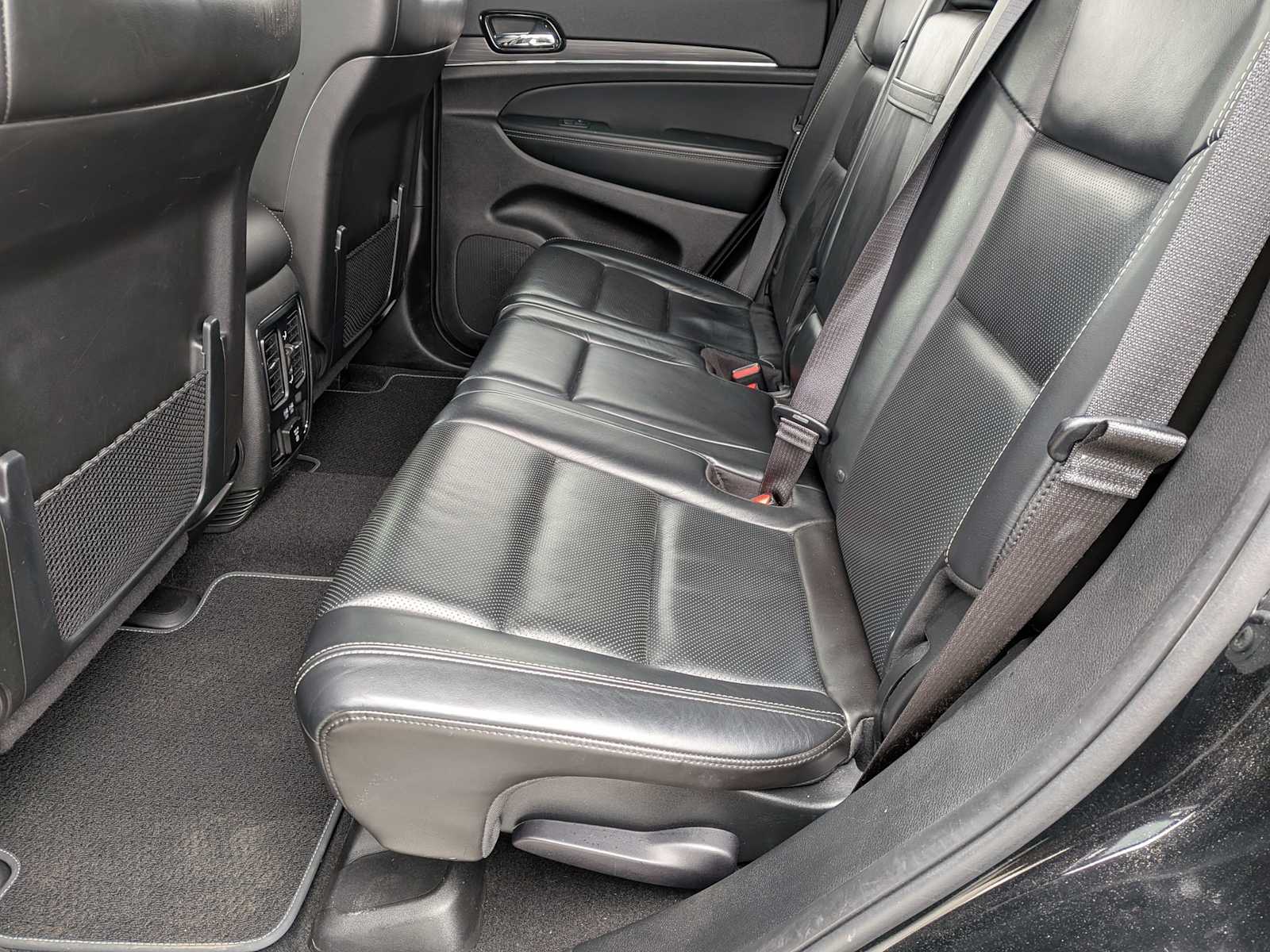 Thumbnail: 2021 Jeep Grand Cherokee - 19