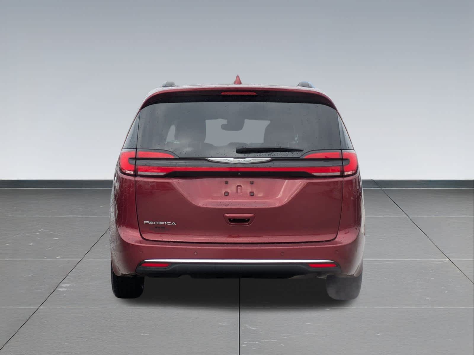 Thumbnail: 2021 Chrysler Pacifica - 5