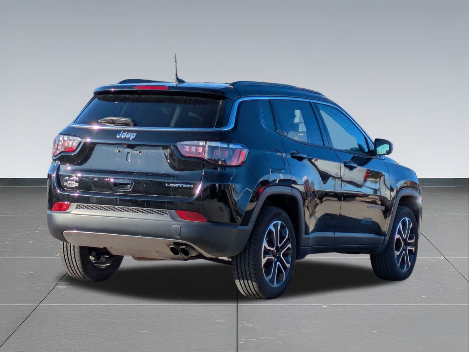 Thumbnail: 2022 Jeep Compass - 6