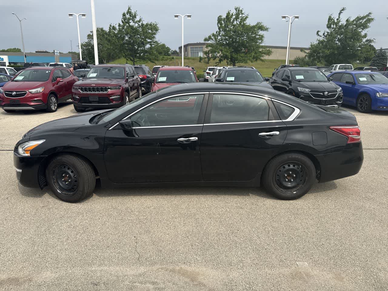 Thumbnail: 2013 Nissan Altima - 3
