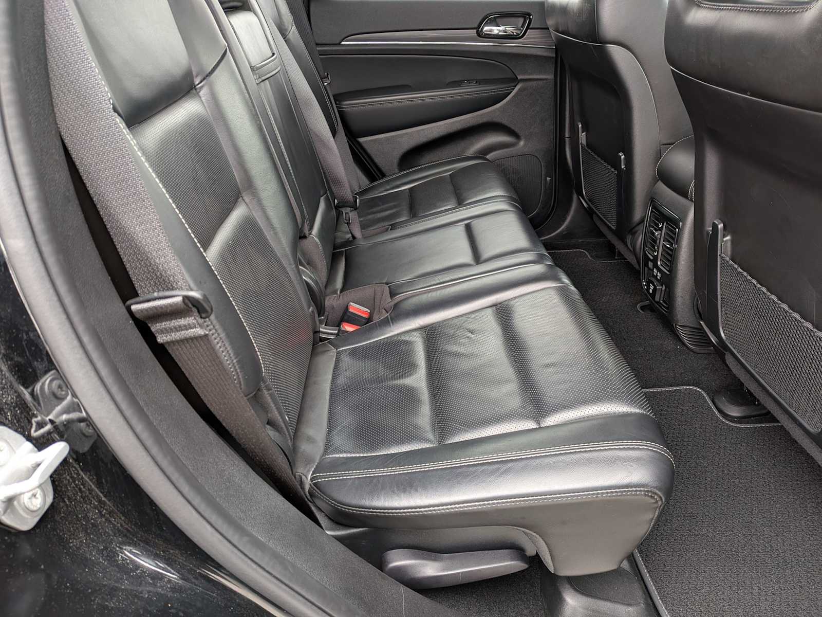 Thumbnail: 2021 Jeep Grand Cherokee - 20