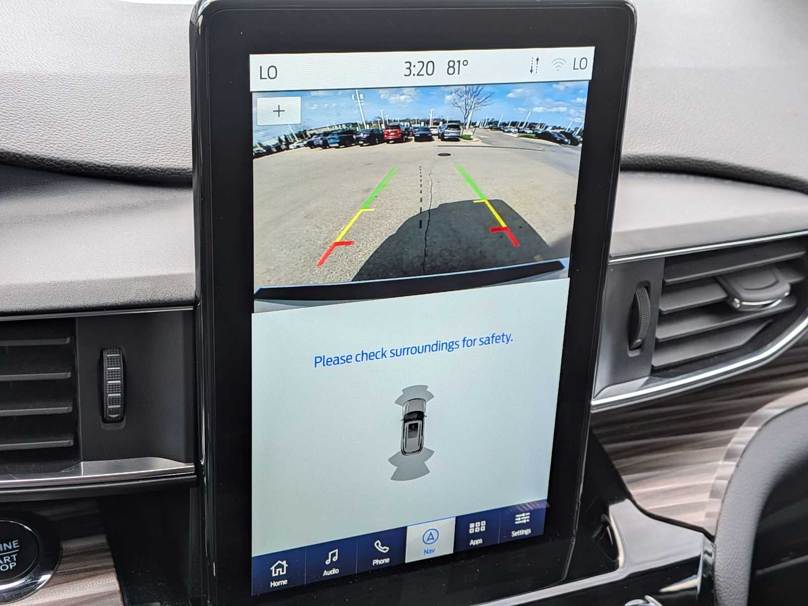 Thumbnail: 2024 Ford Explorer - 28