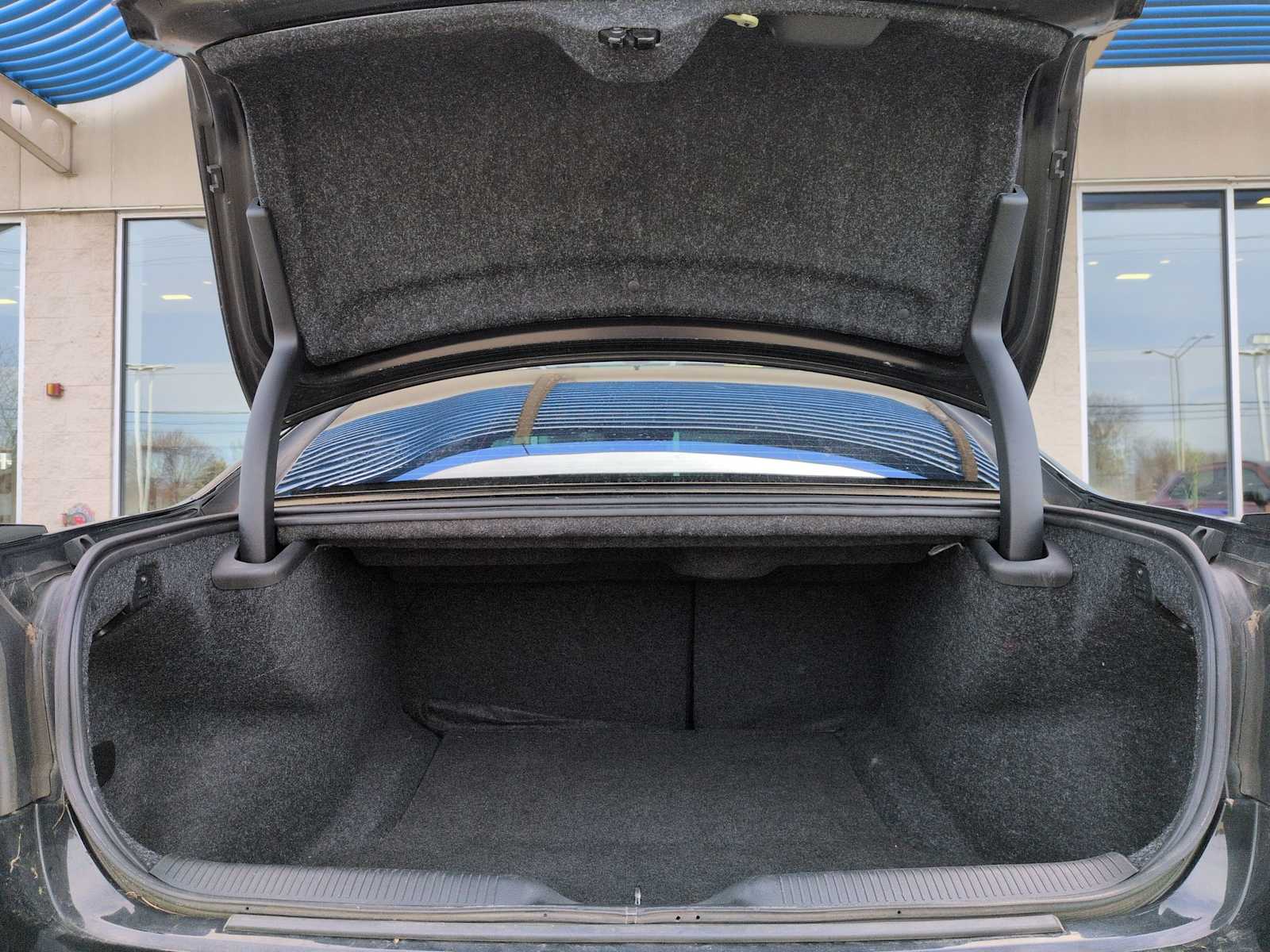 Thumbnail: 2018 Dodge Charger - 30