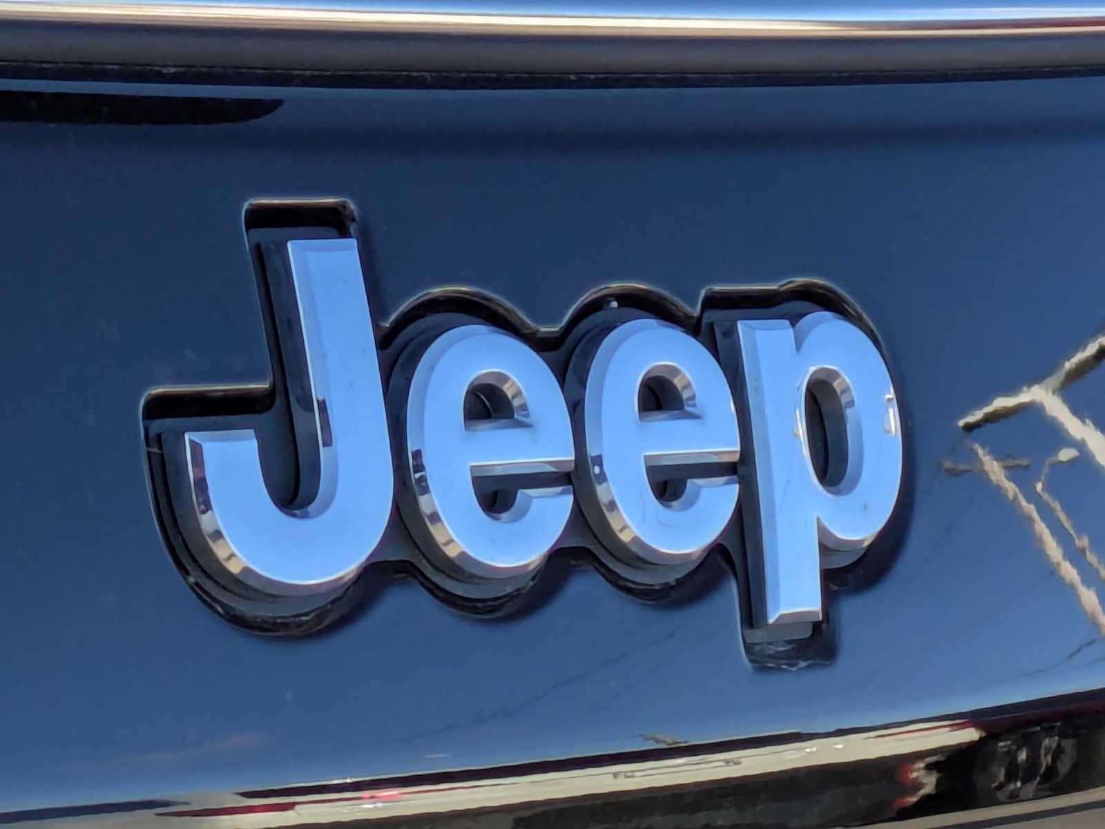 Thumbnail: 2022 Jeep Compass - 12