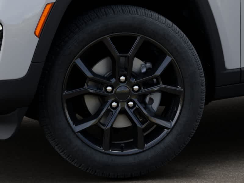 Thumbnail: 2025 Jeep Grand Cherokee - 8