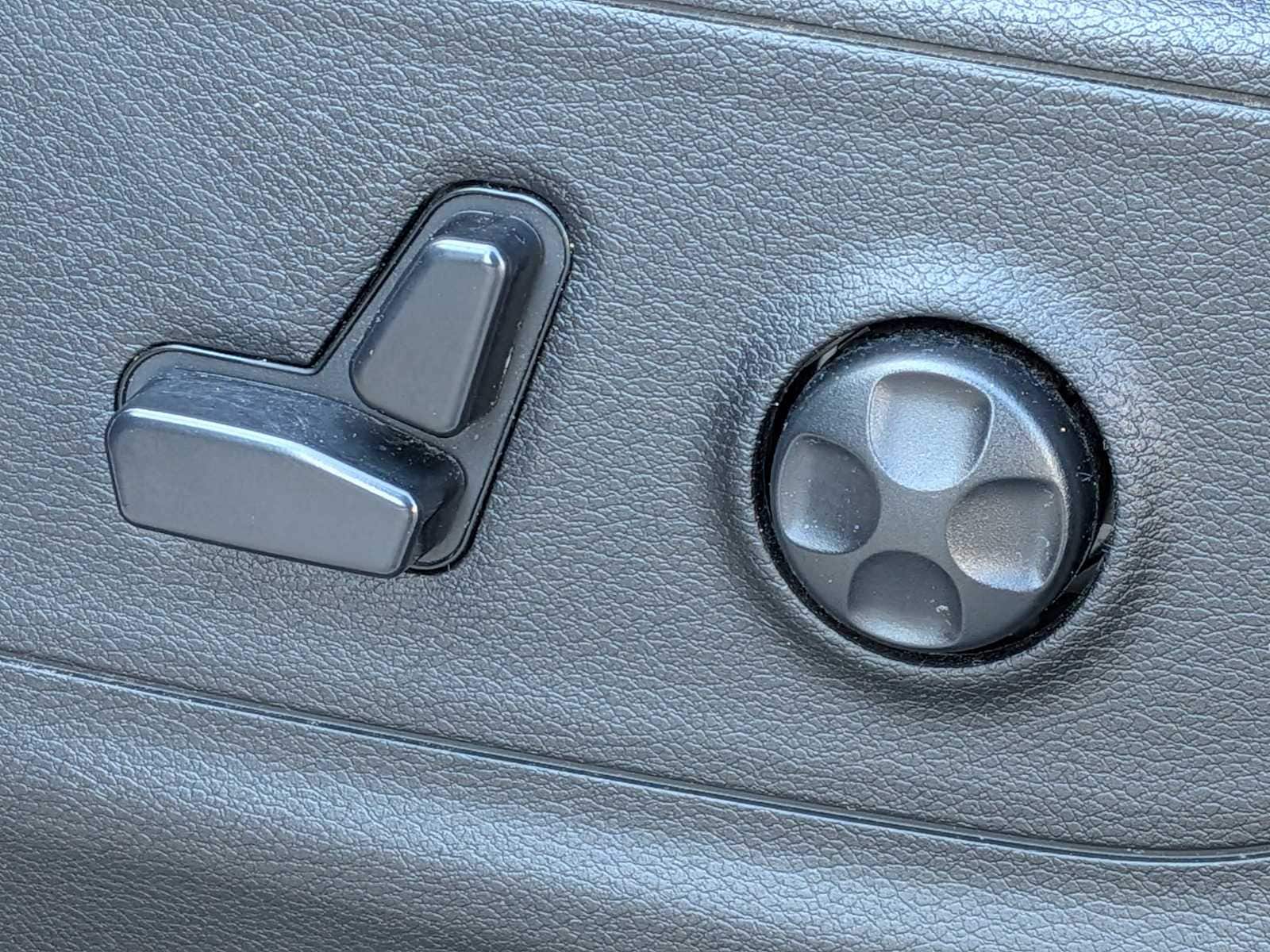 Thumbnail: 2019 RAM 1500 - 16