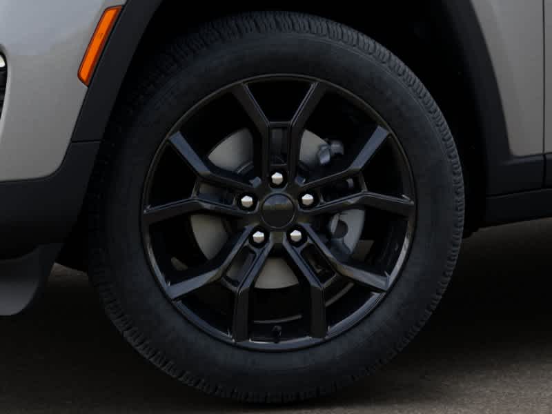 Thumbnail: 2025 Jeep Grand Cherokee - 8