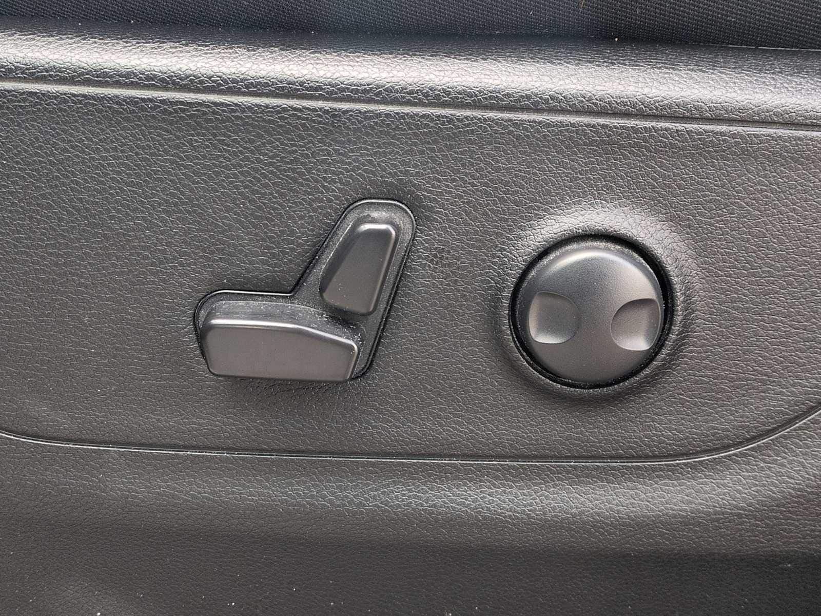 Thumbnail: 2024 RAM 1500 - 15