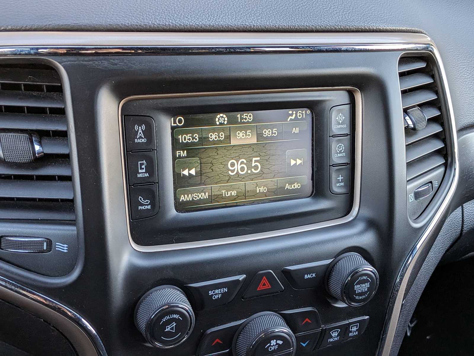 Thumbnail: 2017 Jeep Grand Cherokee - 25