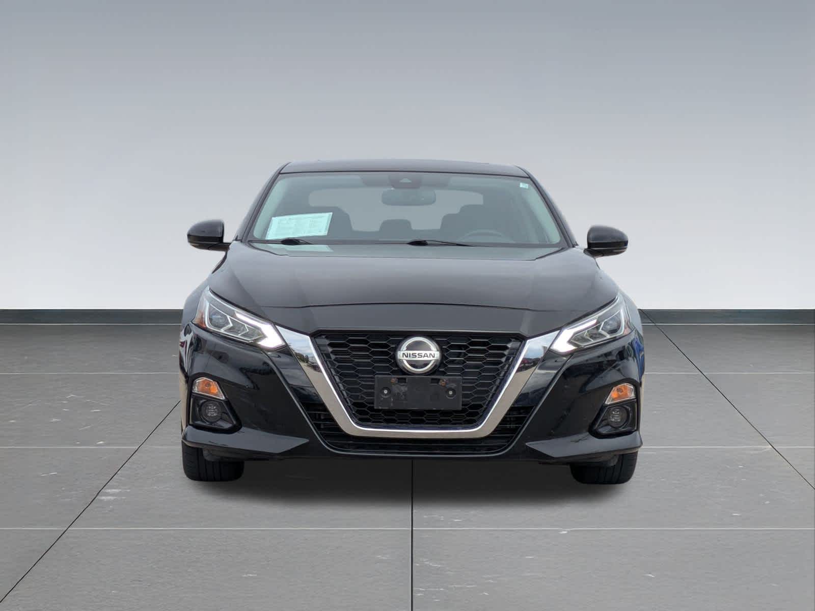 Thumbnail: 2020 Nissan Altima - 9