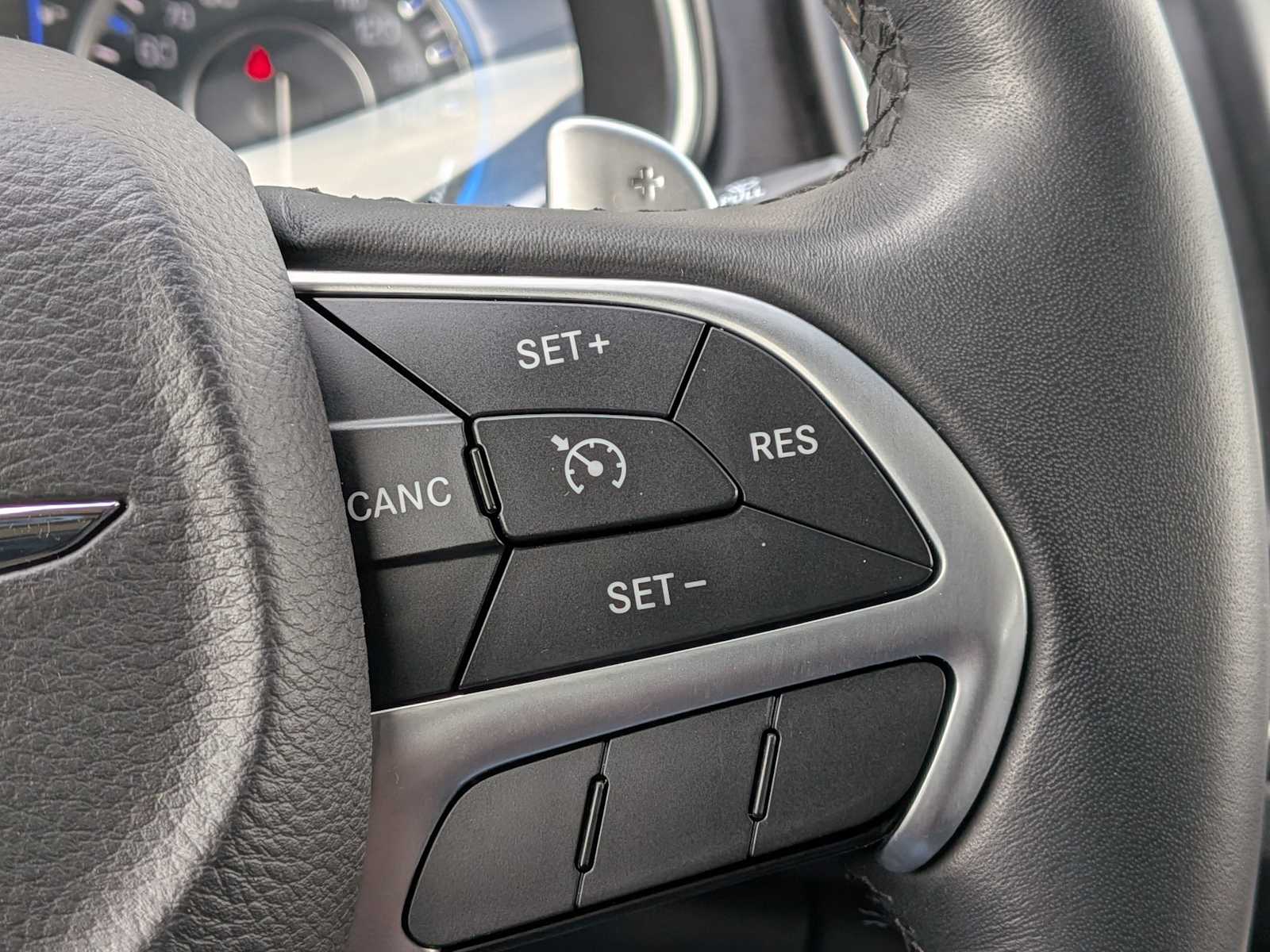 Thumbnail: 2016 Chrysler 200 - 23