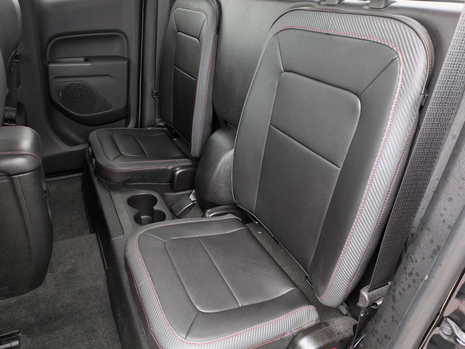 Thumbnail: 2018 GMC Canyon - 17