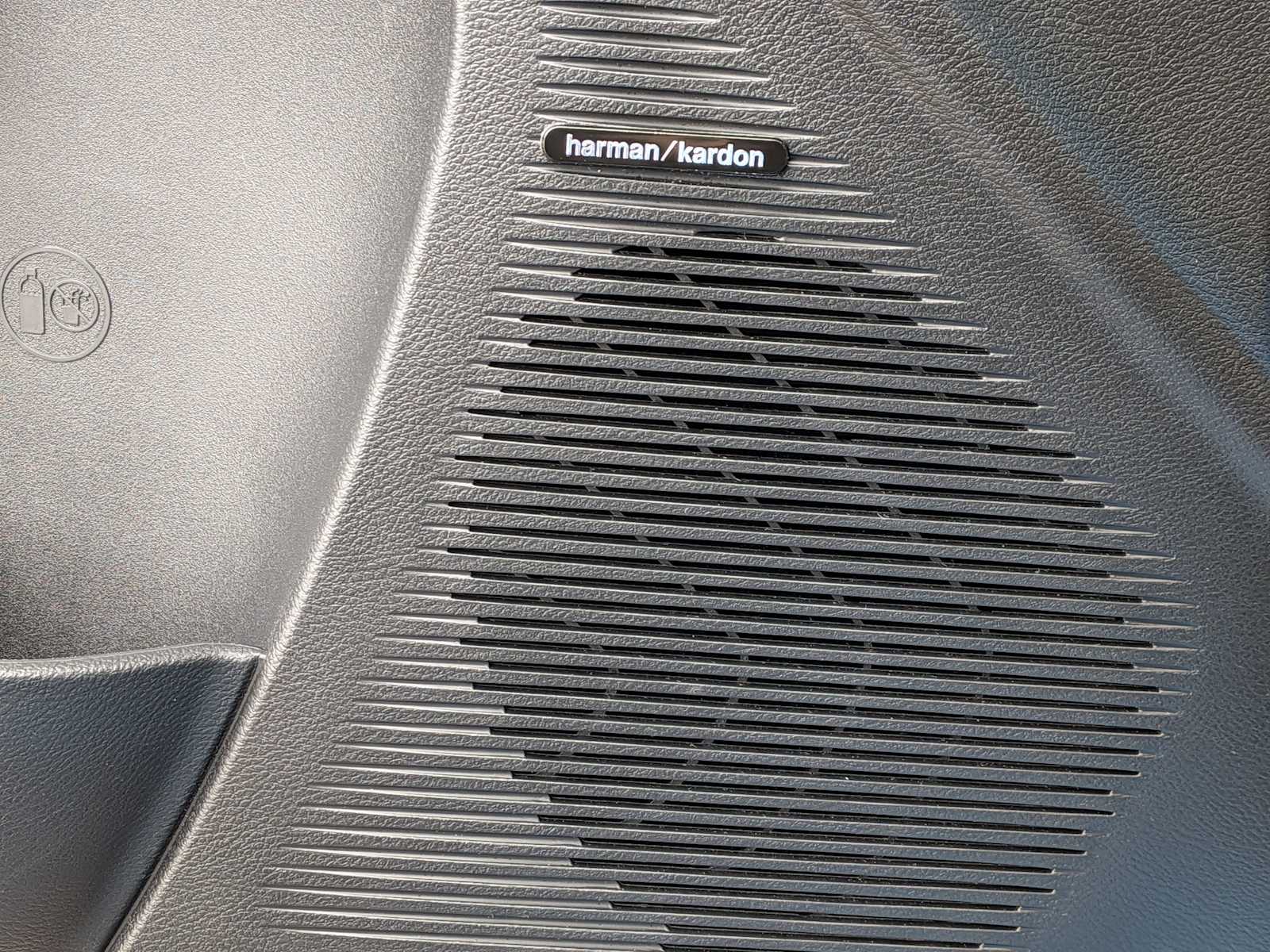 Thumbnail: 2016 Dodge Challenger - 31