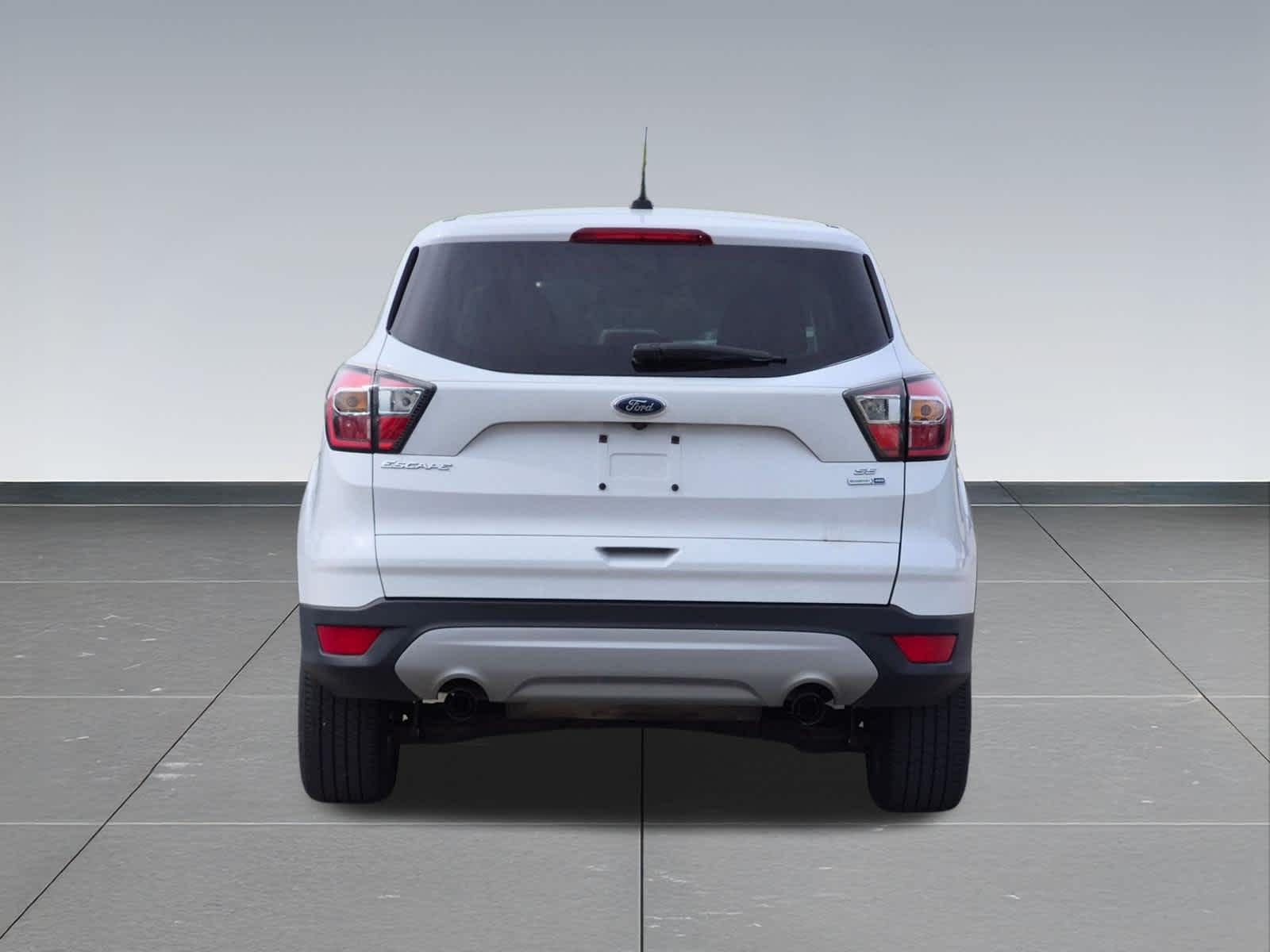 Thumbnail: 2017 Ford Escape - 5