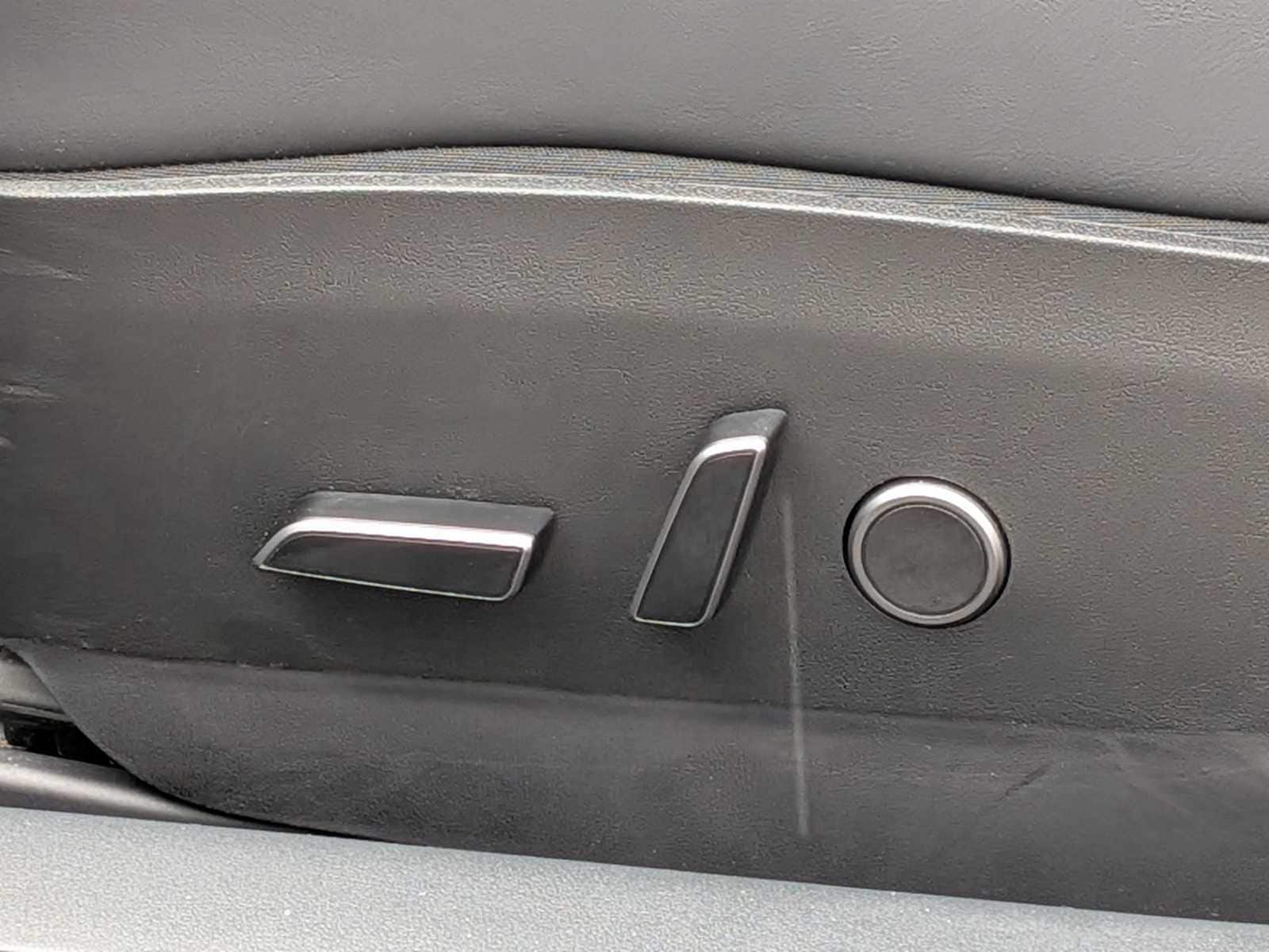 Thumbnail: 2023 Tesla Model 3 - 15