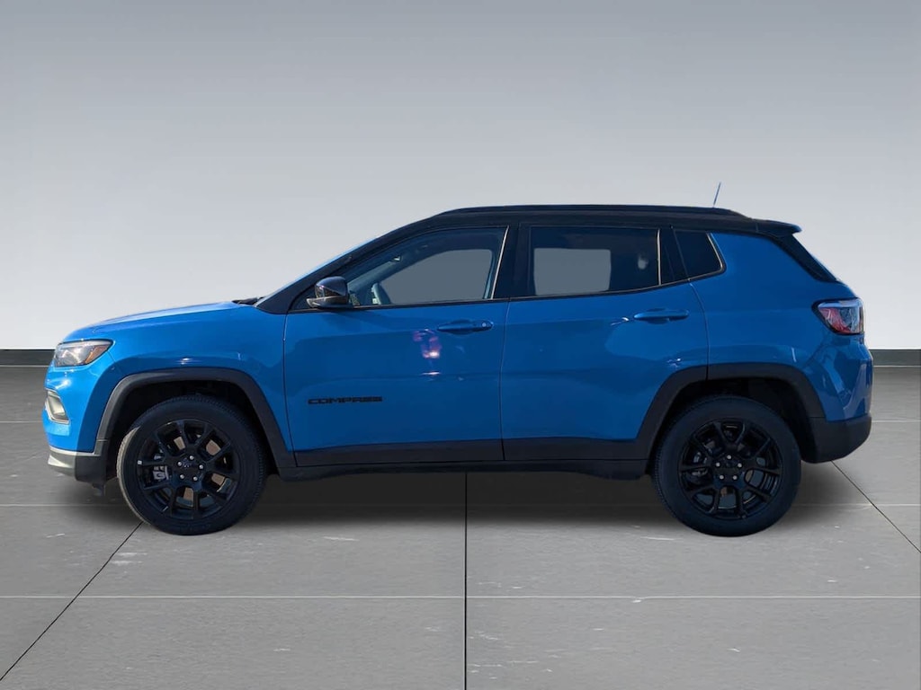 Used 2024 Jeep Compass Latitude SUV