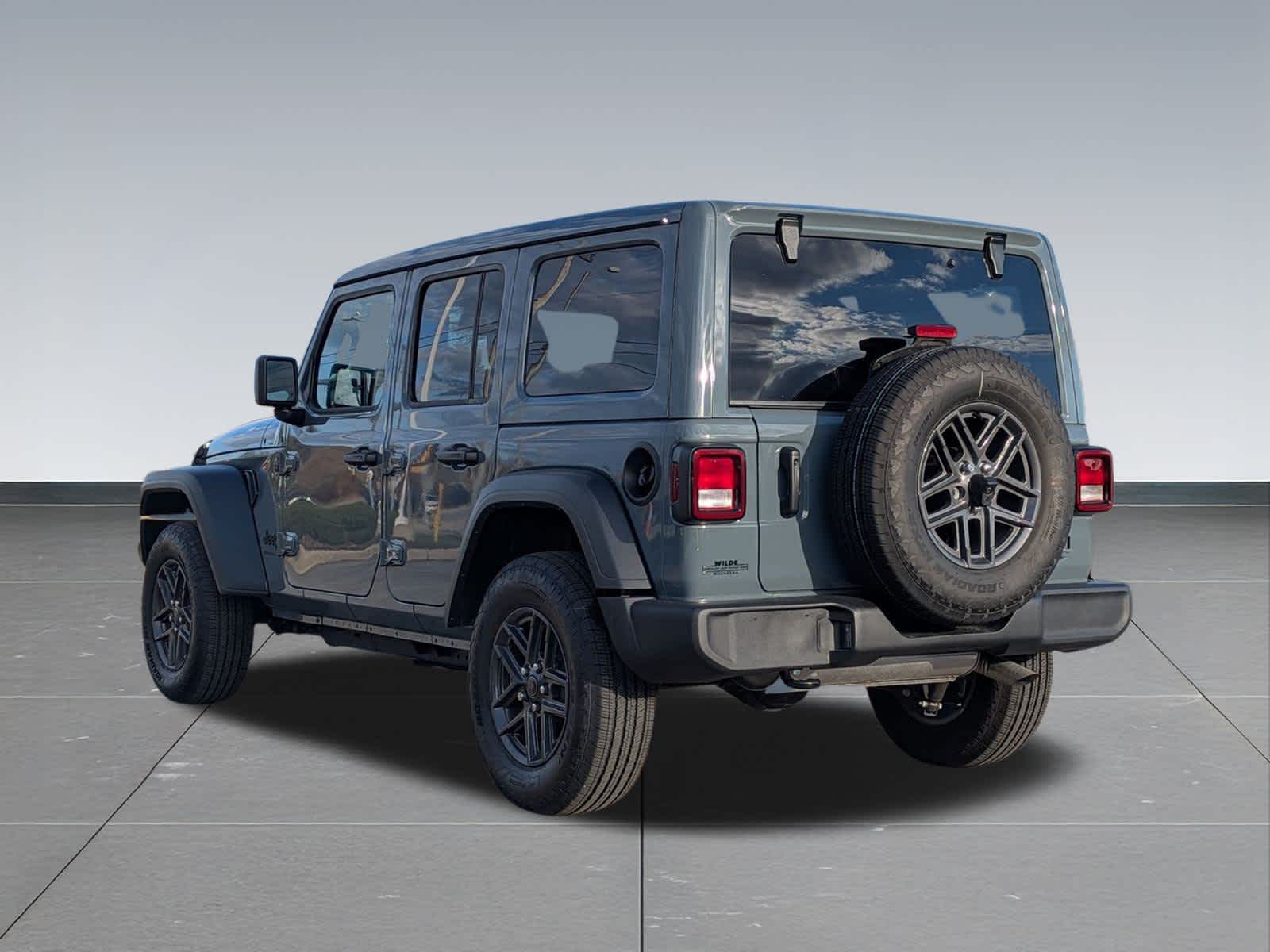 Thumbnail: 2025 Jeep Wrangler - 4
