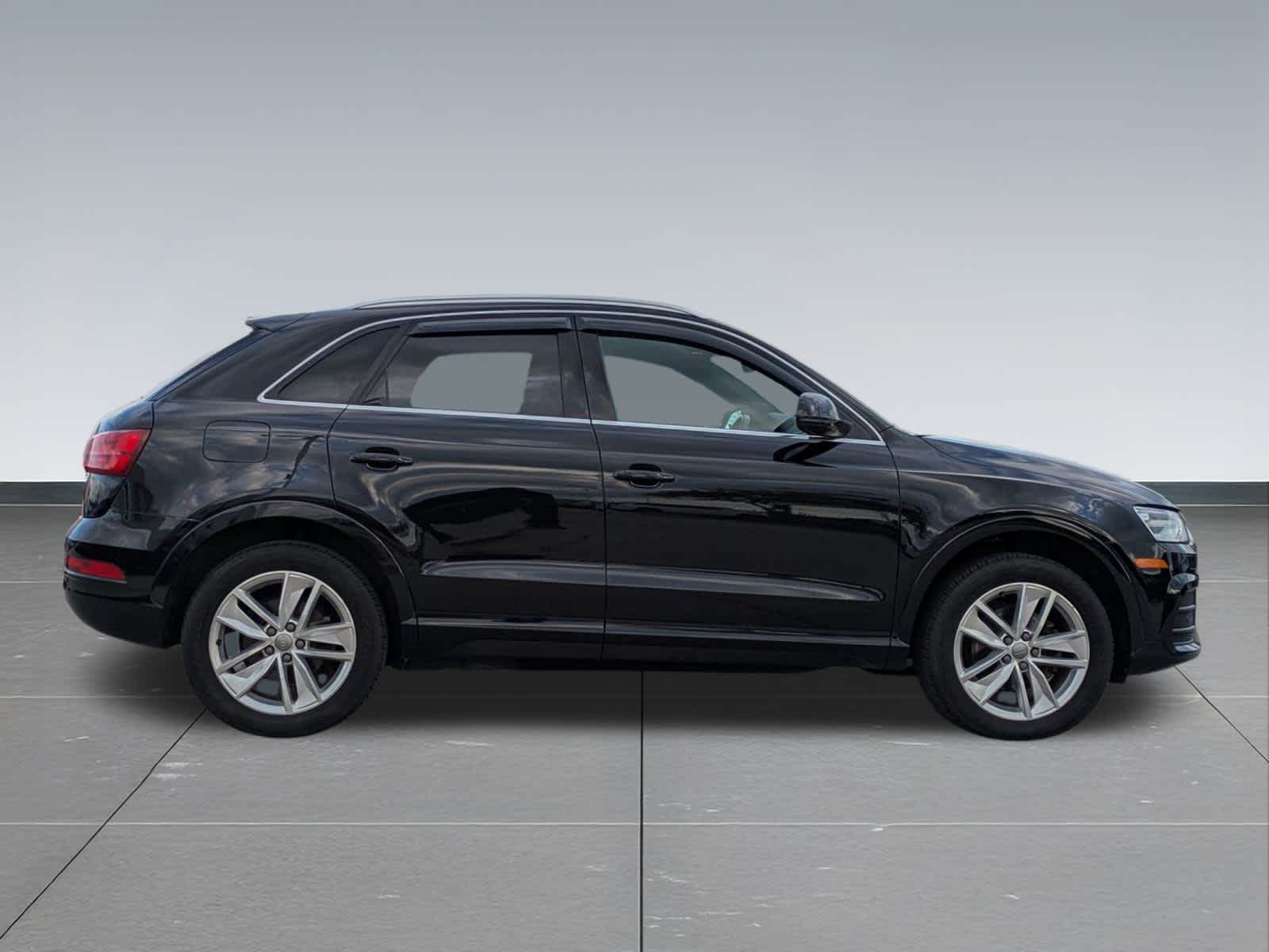 Thumbnail: 2016 Audi Q3 - 7