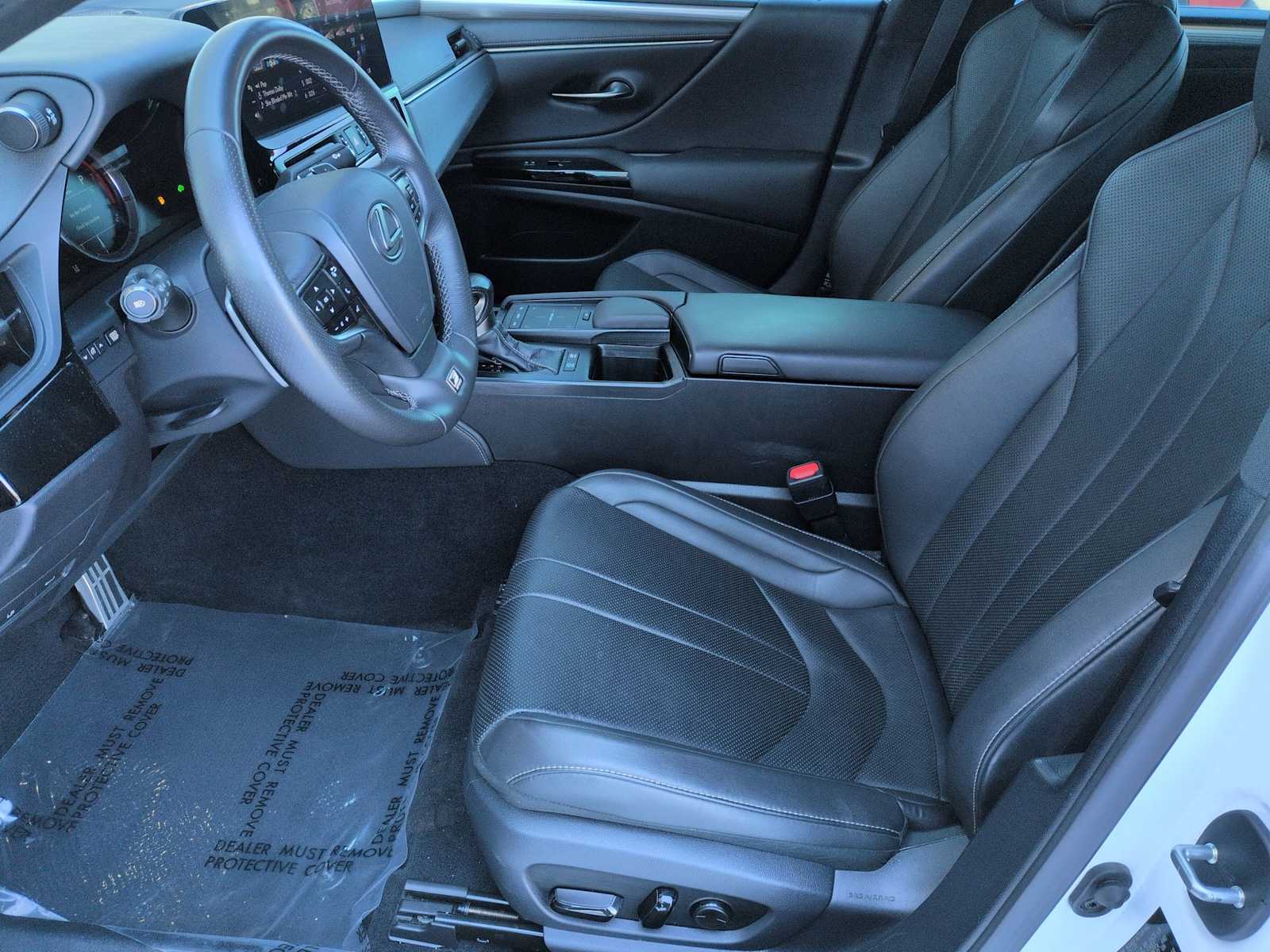 Thumbnail: 2022 Lexus ES - 15