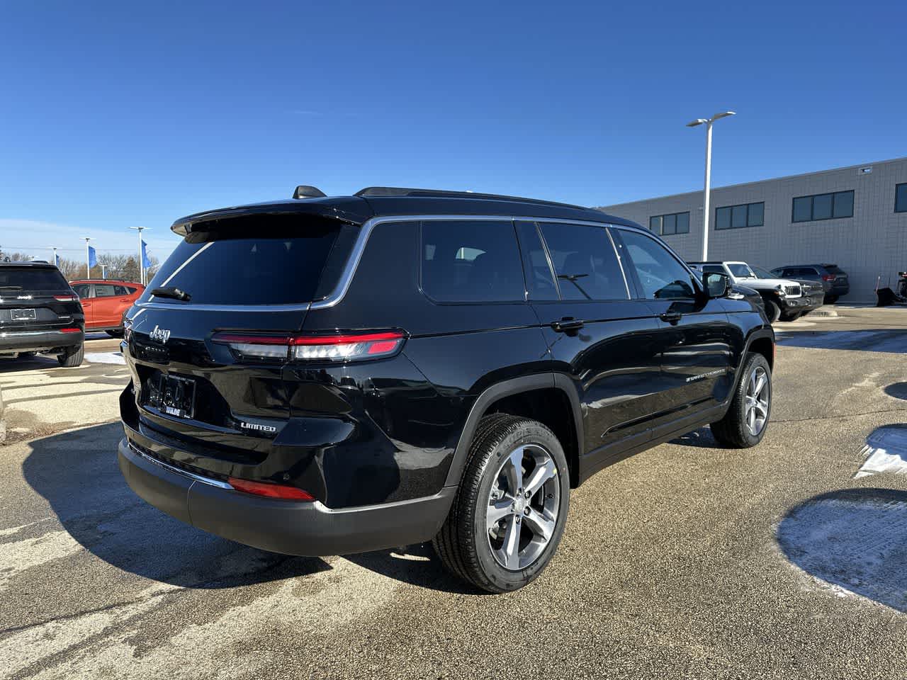 Thumbnail: 2025 Jeep Grand Cherokee L - 5