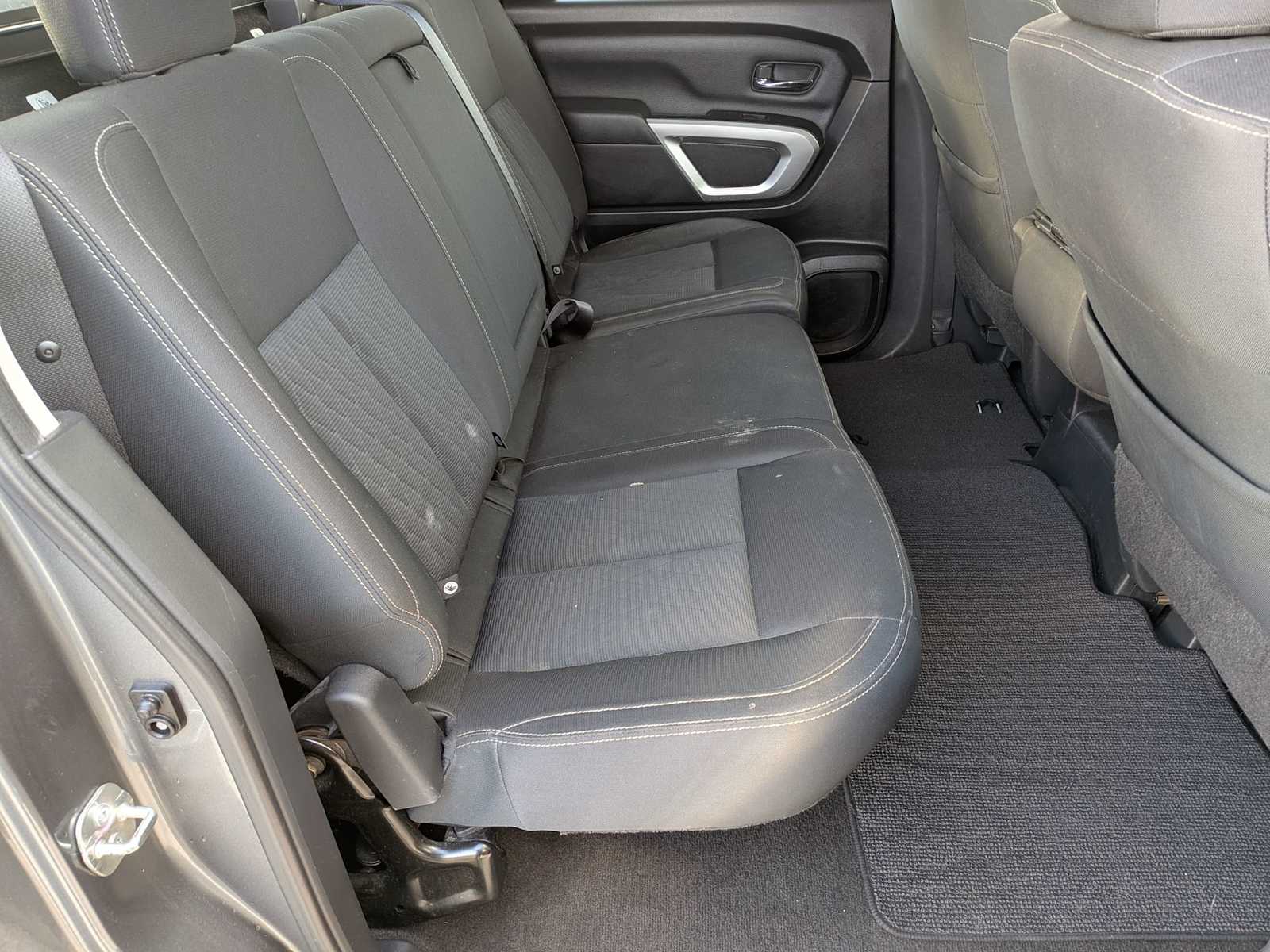 Thumbnail: 2018 Nissan Titan - 18