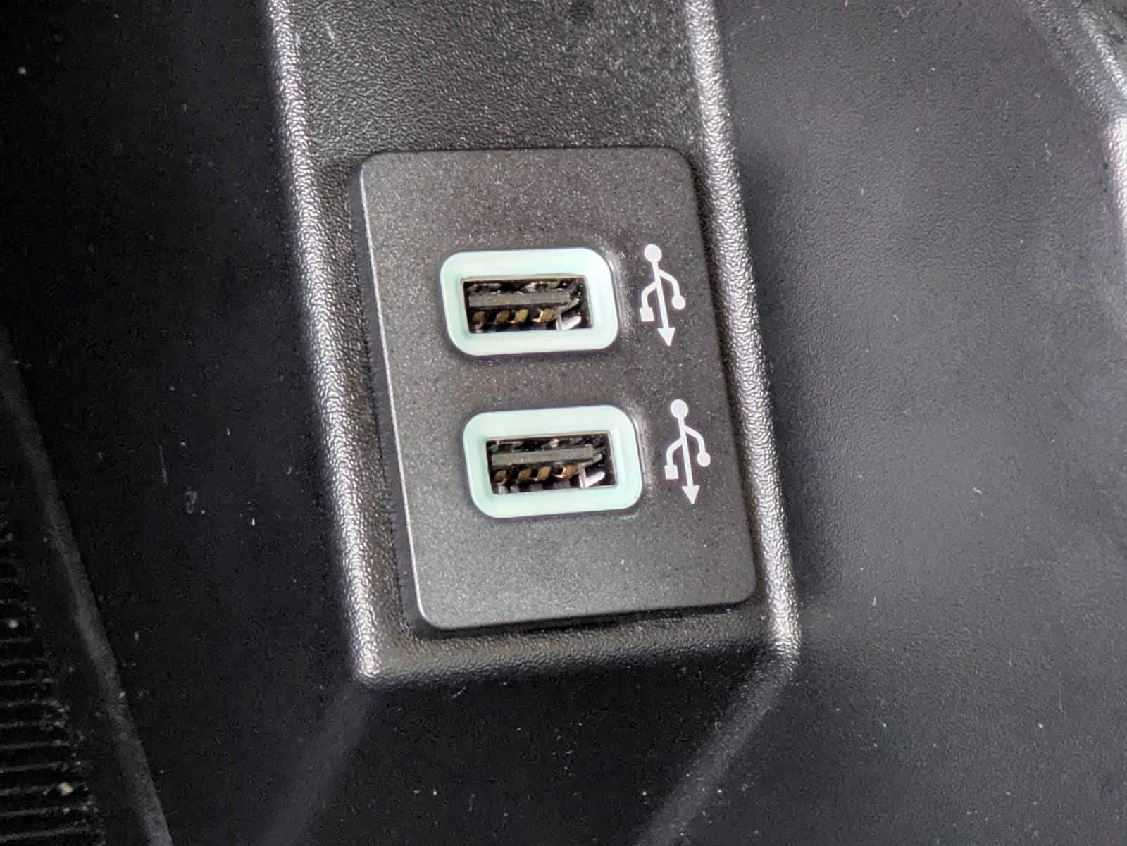 Thumbnail: 2019 Ford Edge - 27