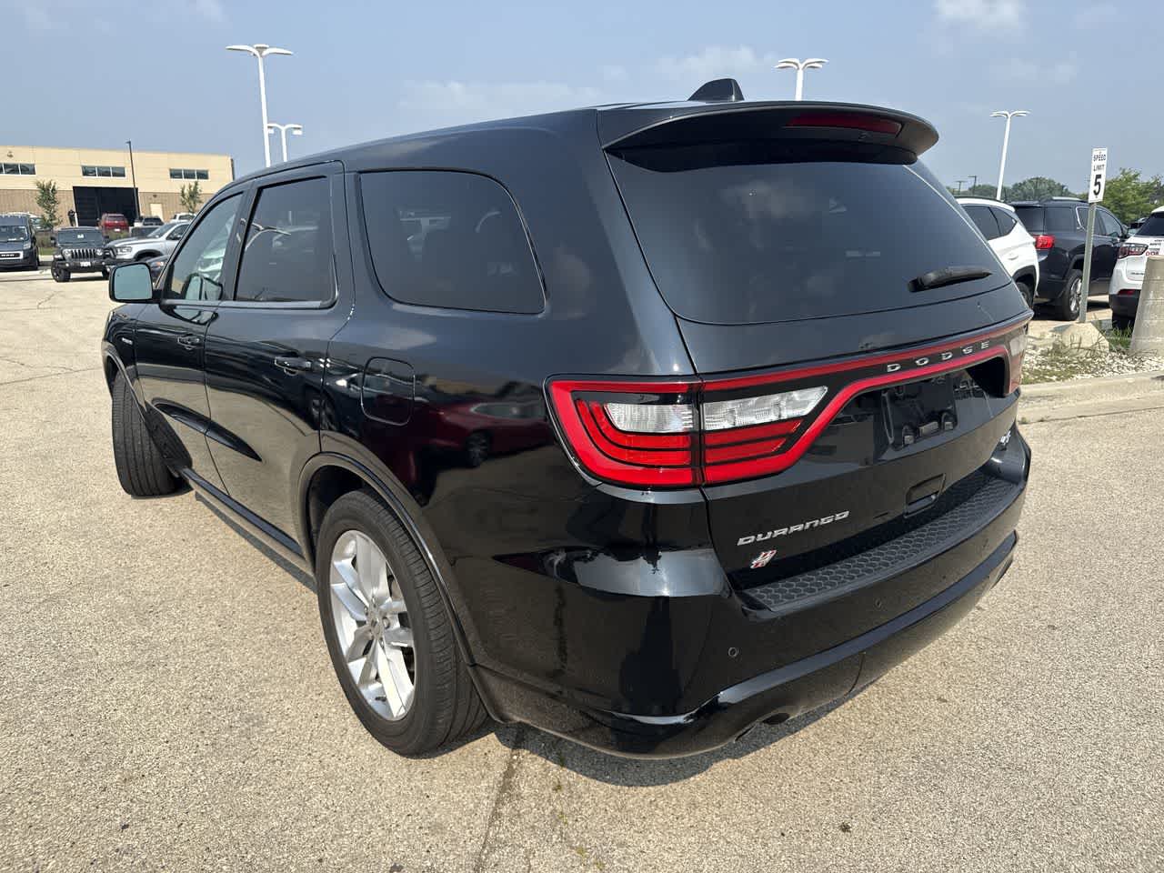 Thumbnail: 2022 Dodge Durango - 4