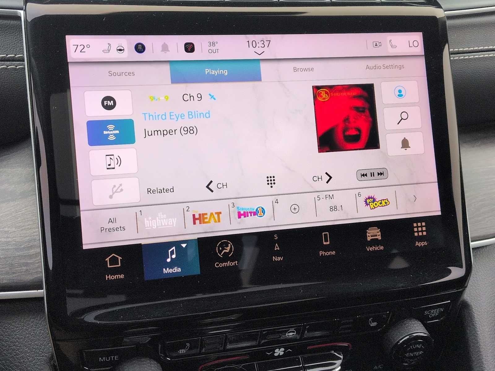 Thumbnail: 2022 Jeep Grand Cherokee - 29