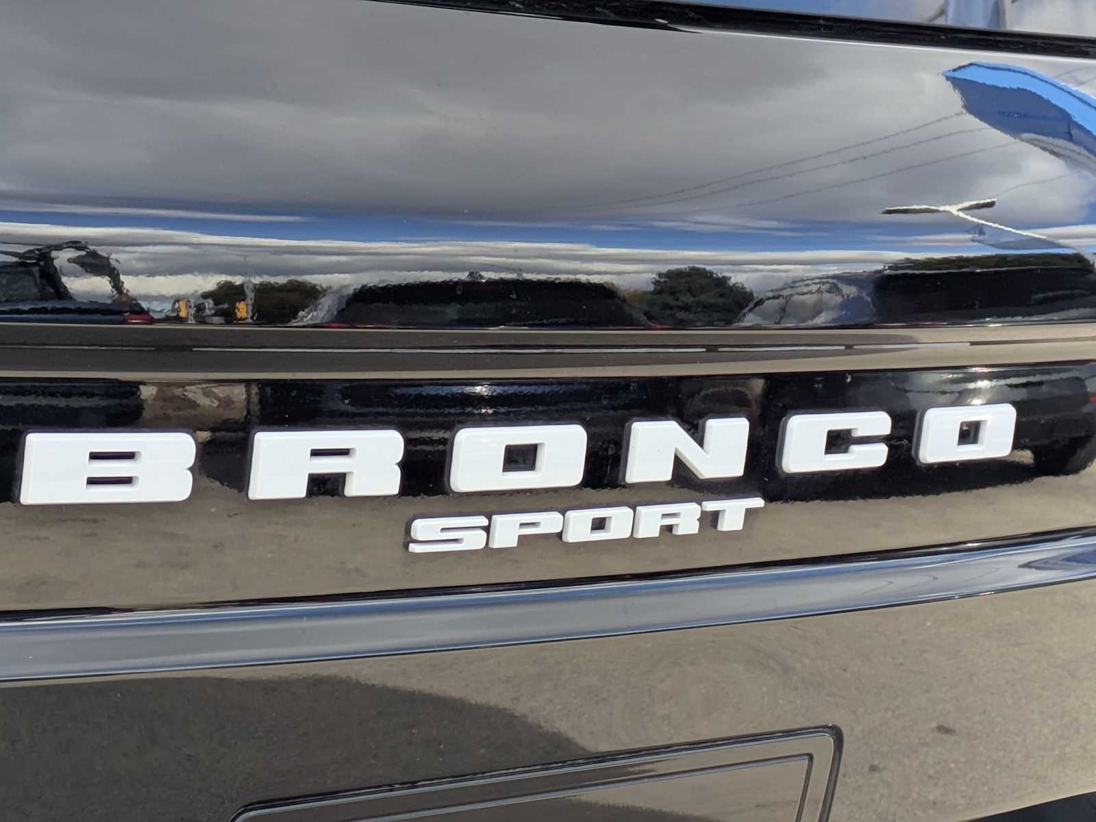 Thumbnail: 2021 Ford Bronco Sport - 12