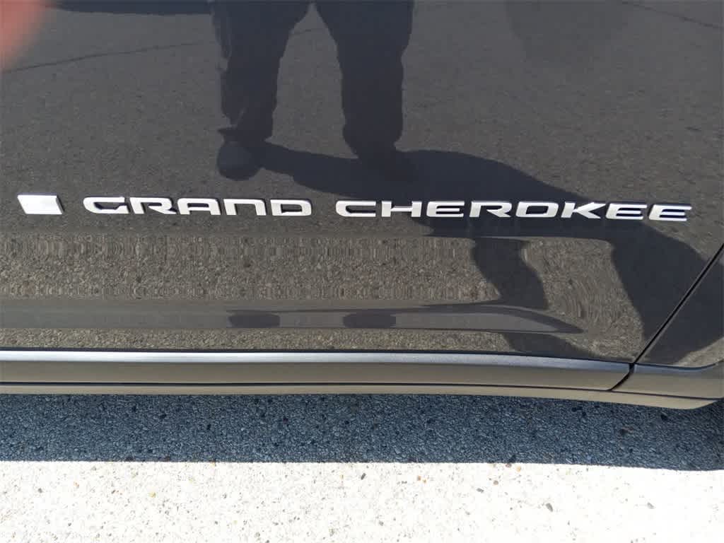 Thumbnail: 2025 Jeep Grand Cherokee L - 12