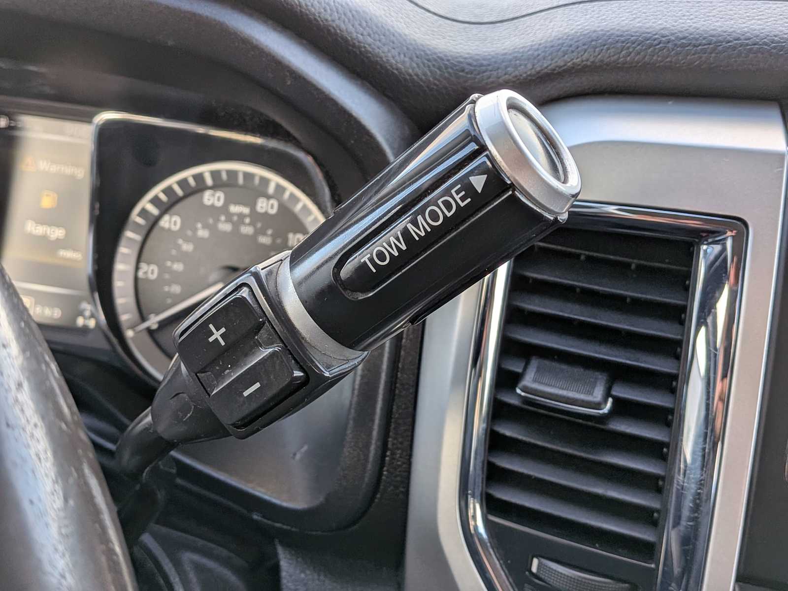 Thumbnail: 2018 Nissan Titan - 23