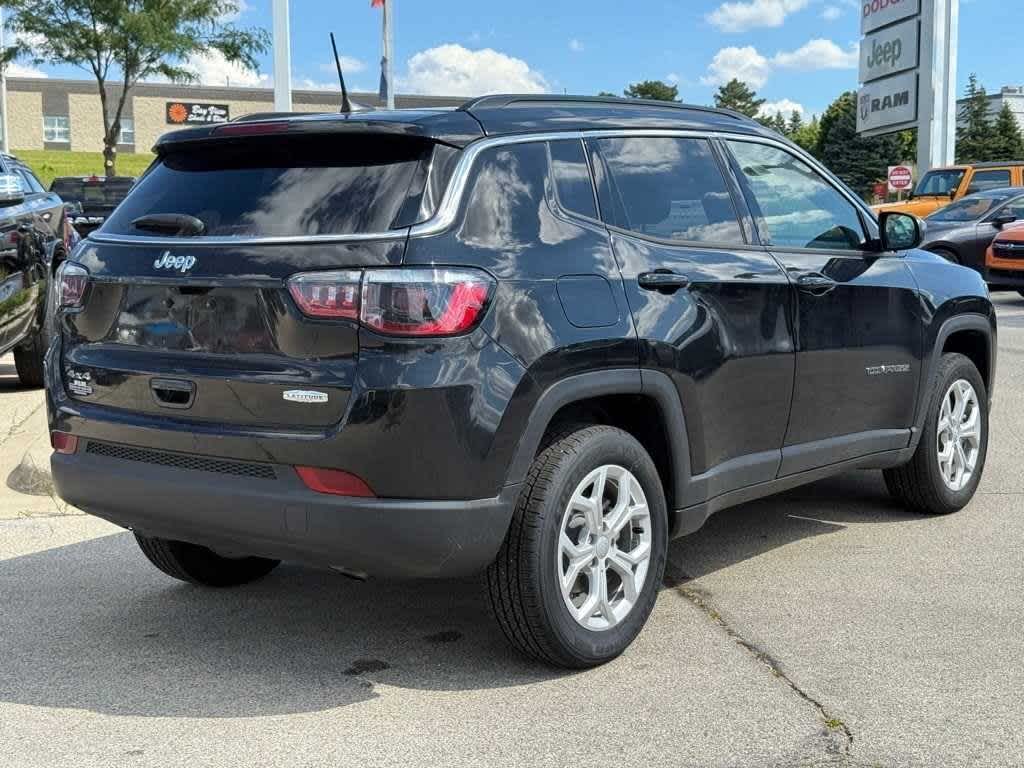 Thumbnail: 2024 Jeep Compass - 3