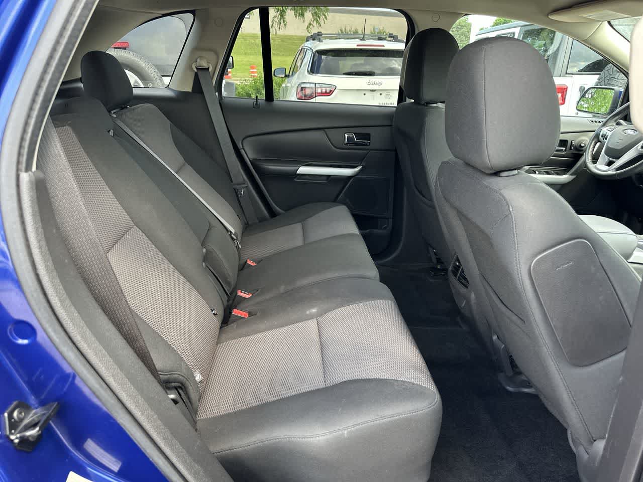 Thumbnail: 2014 Ford Edge - 13