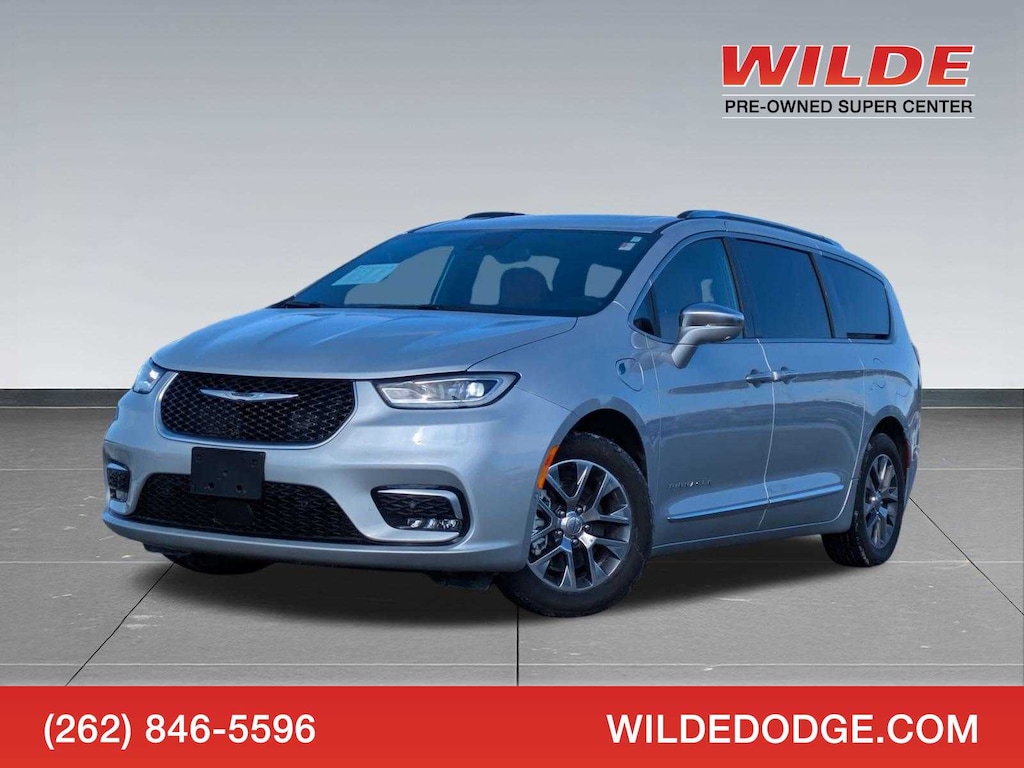 Used 2024 Chrysler Pacifica Plug-In Hybrid Pinnacle Van Passenger Van