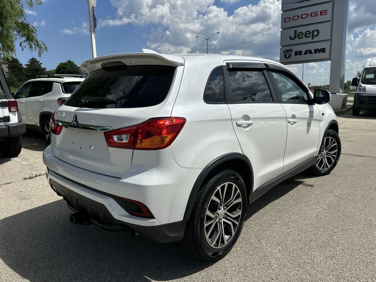 Thumbnail: 2018 Mitsubishi Outlander Sport - 5