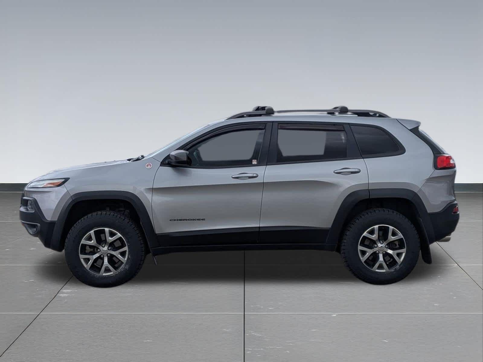 Thumbnail: 2015 Jeep Cherokee - 3