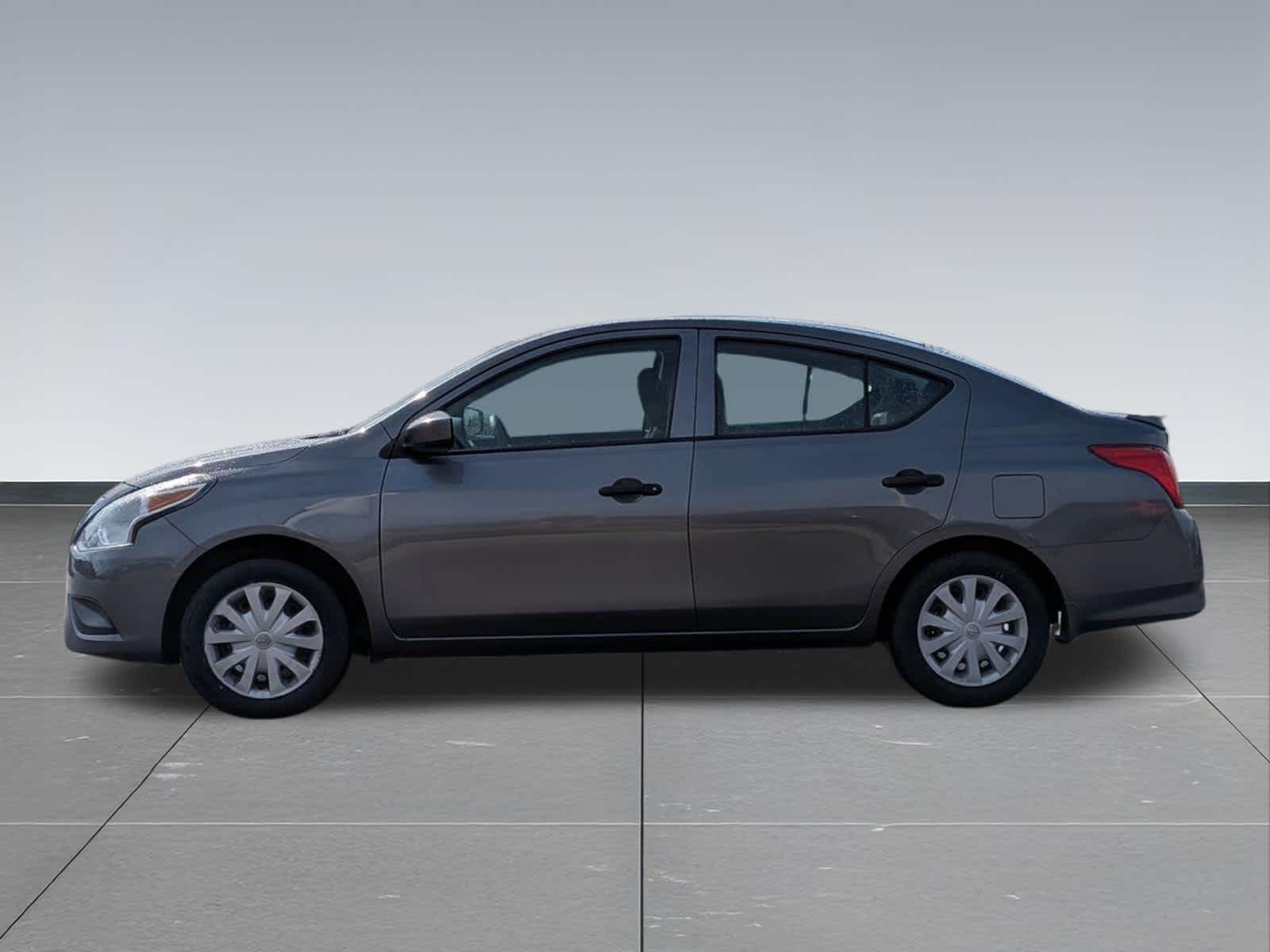 Thumbnail: 2017 Nissan Versa - 2