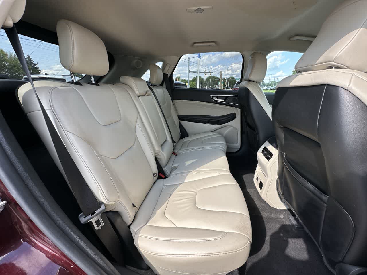 Thumbnail: 2021 Ford Edge - 16