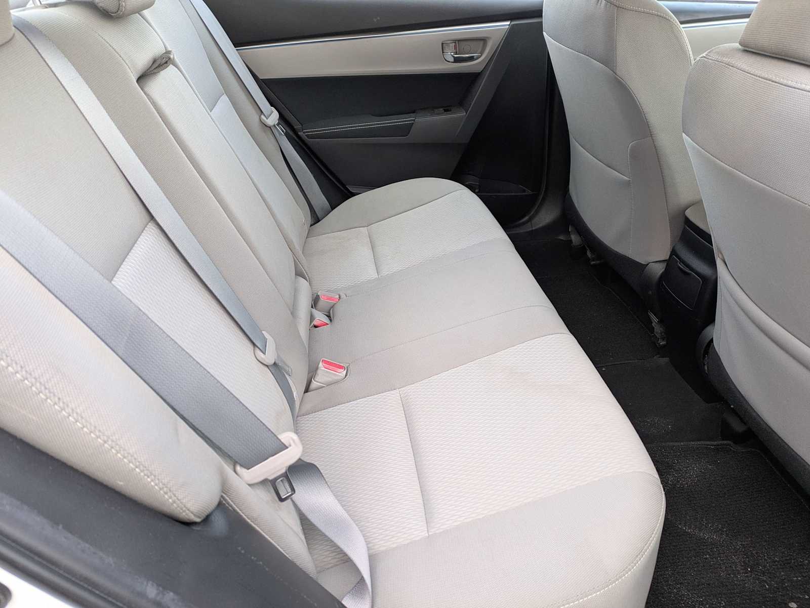 Thumbnail: 2016 Toyota Corolla - 18