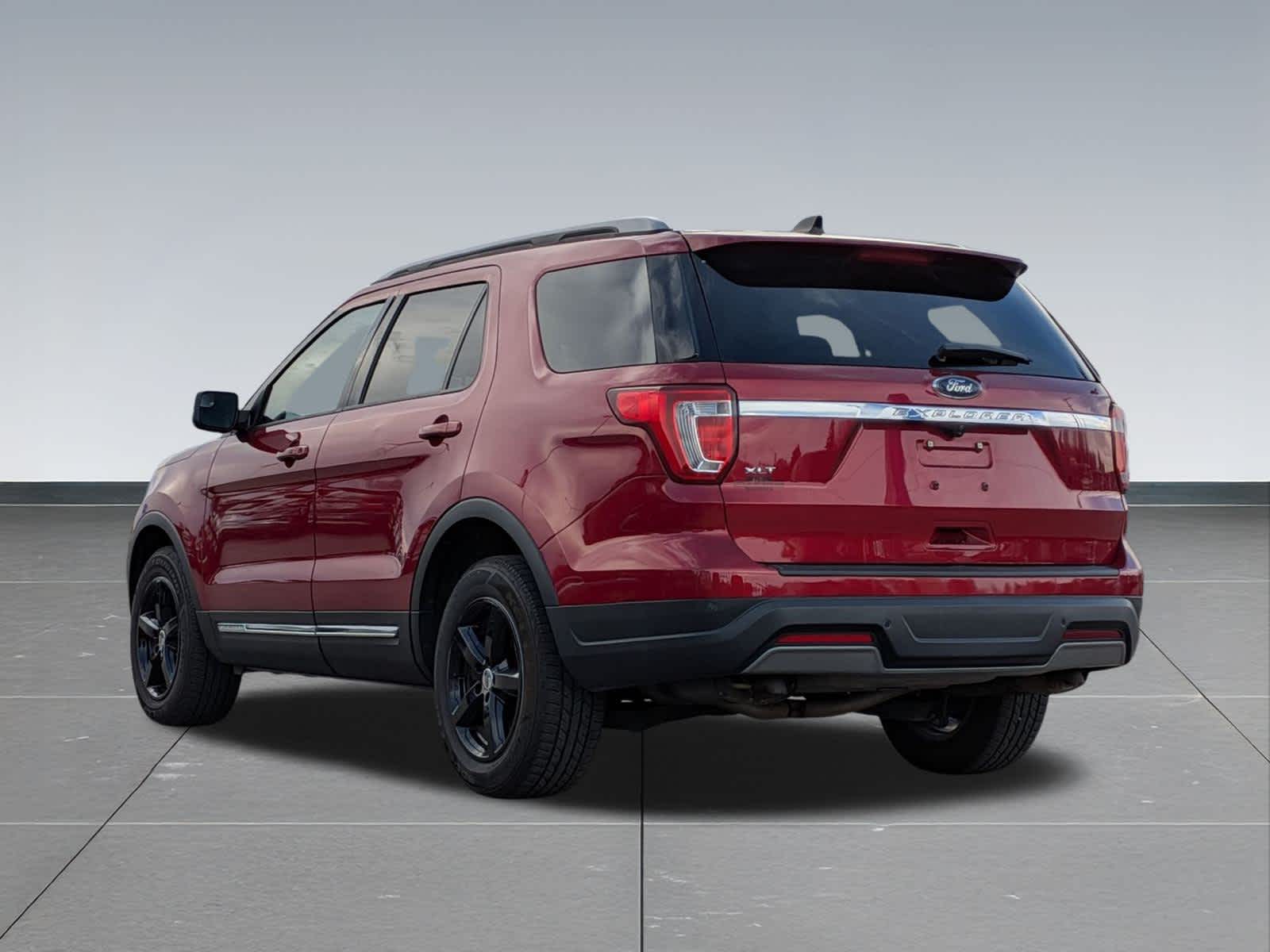 2019 Ford Explorer XLT photo 4