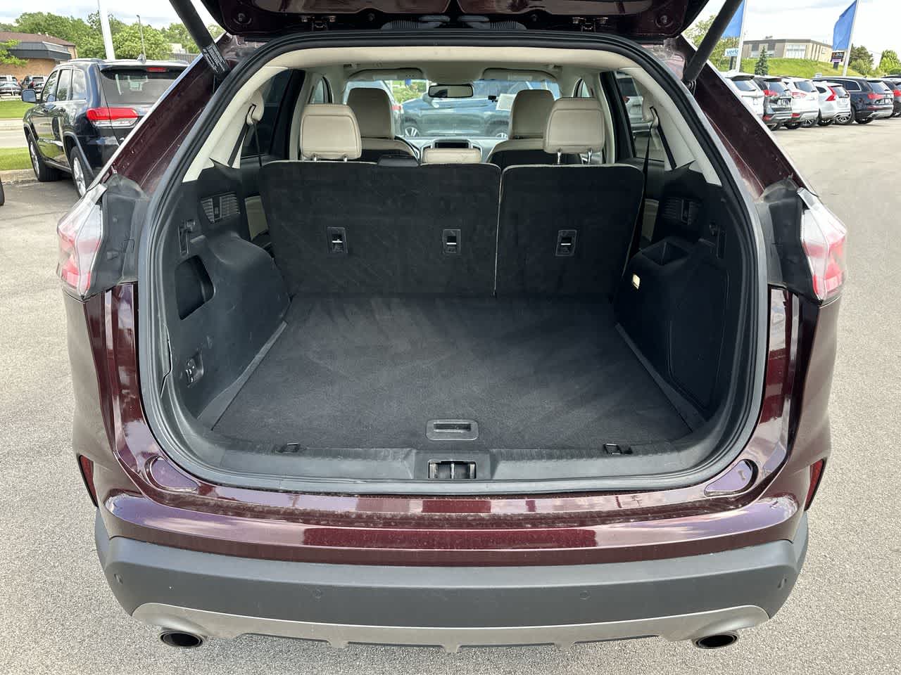 Thumbnail: 2021 Ford Edge - 28