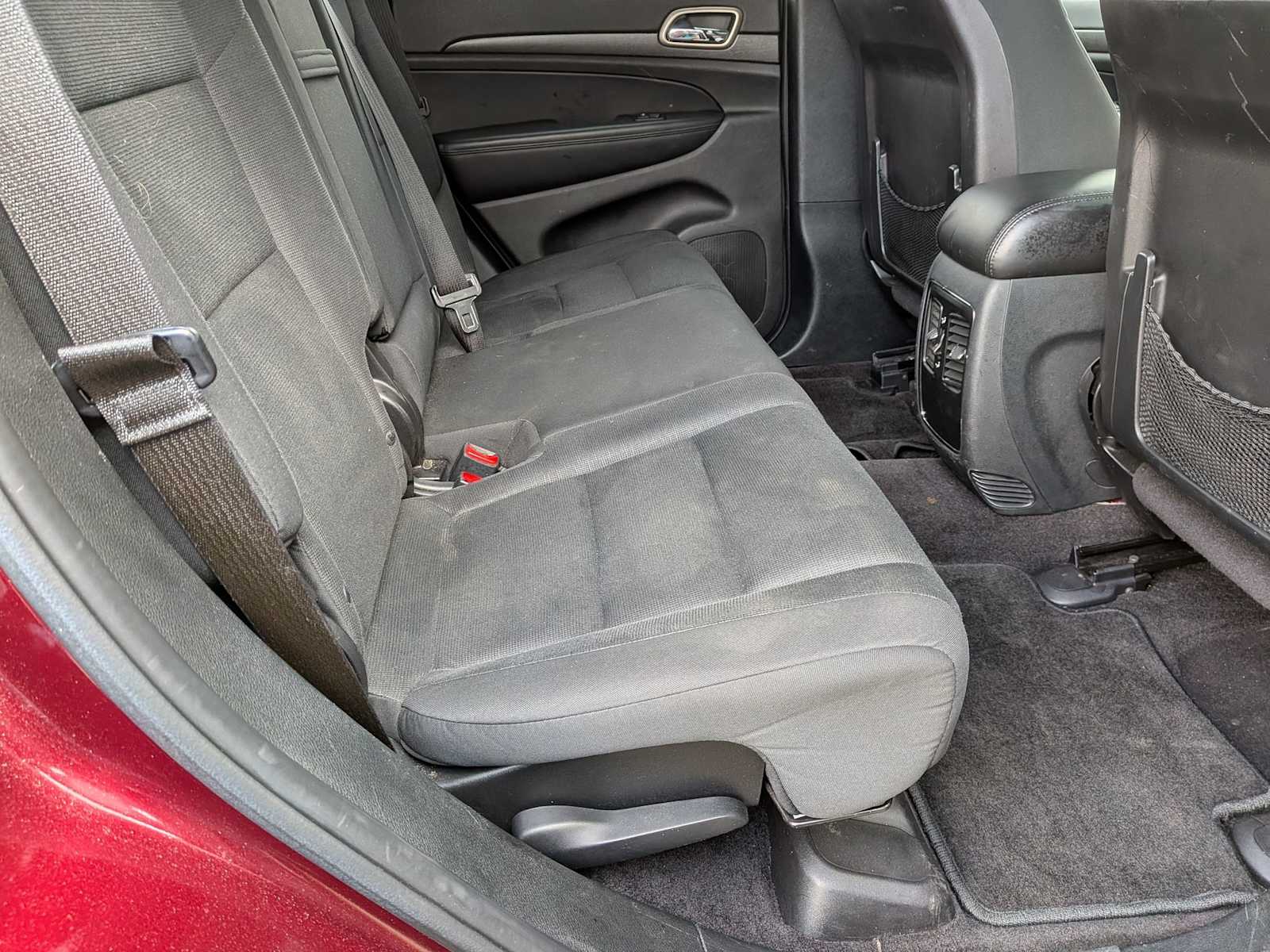 Thumbnail: 2016 Jeep Grand Cherokee - 18