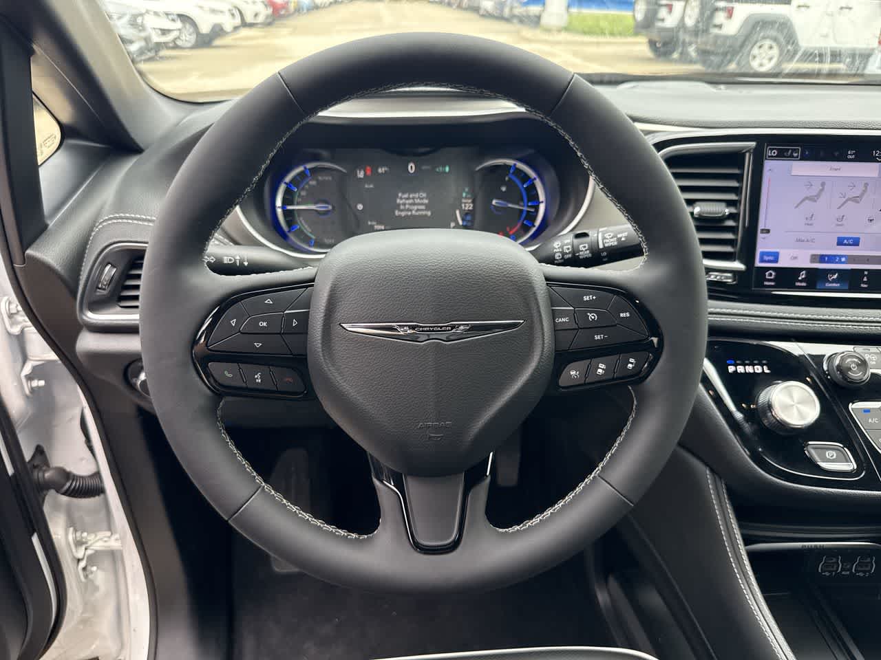 Thumbnail: 2024 Chrysler Pacifica - 25