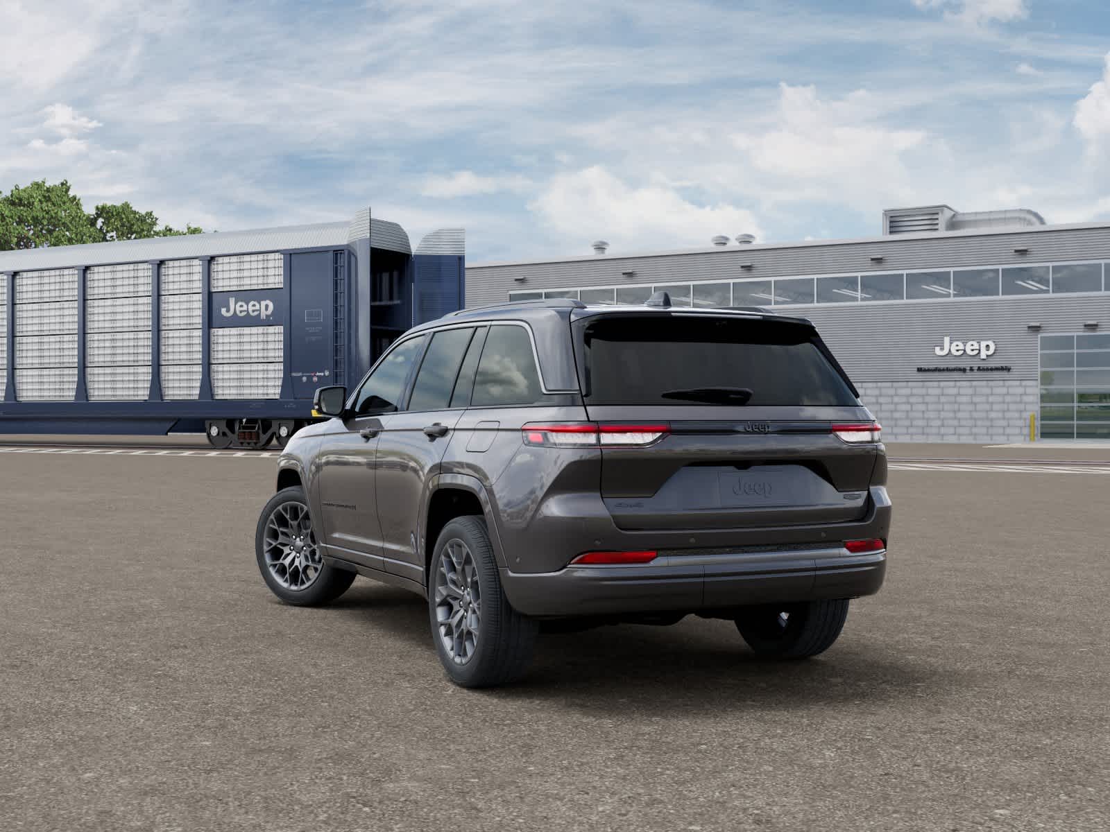 Thumbnail: 2026 Jeep Grand Cherokee - 3