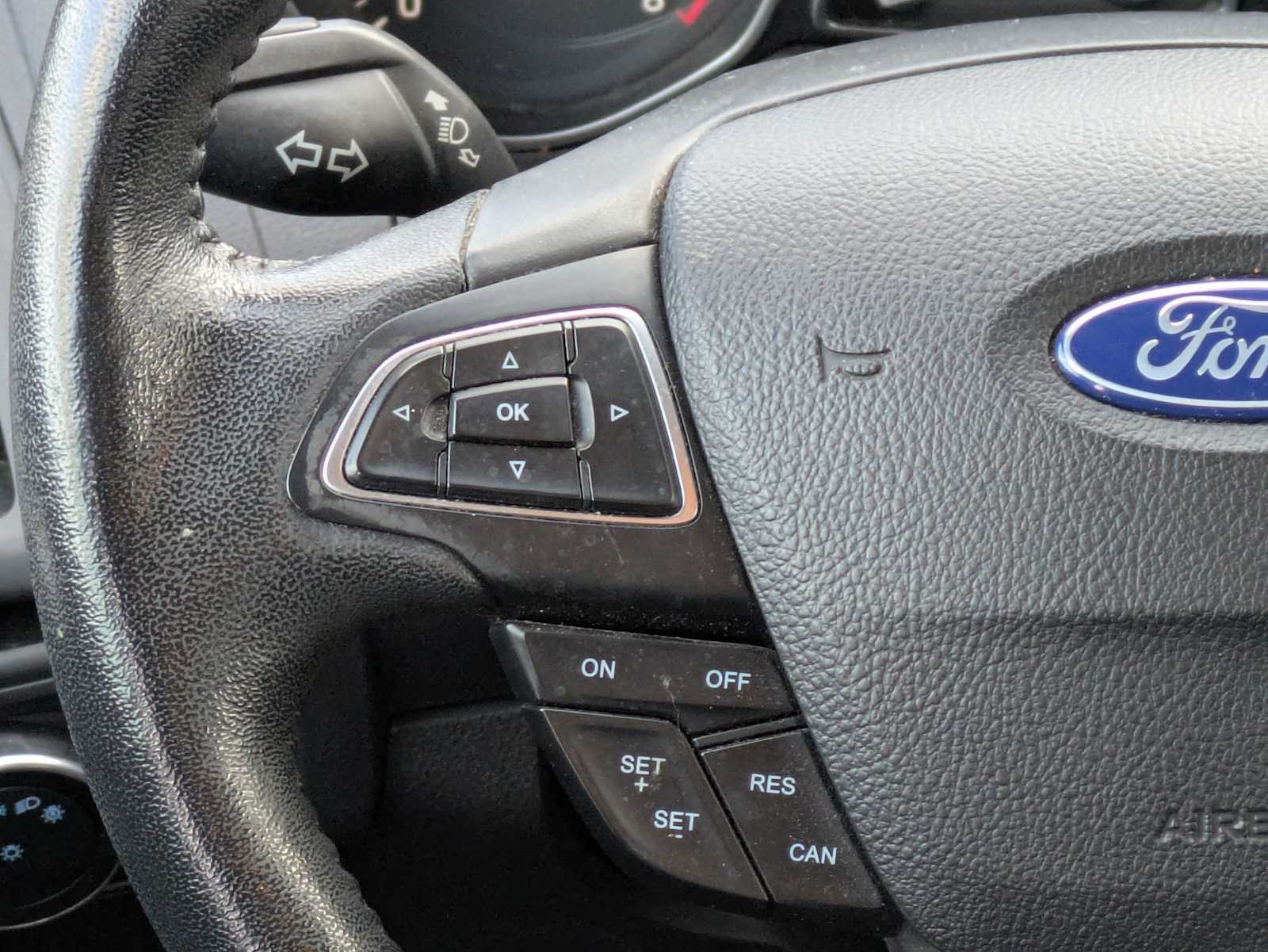 Thumbnail: 2015 Ford Focus - 21