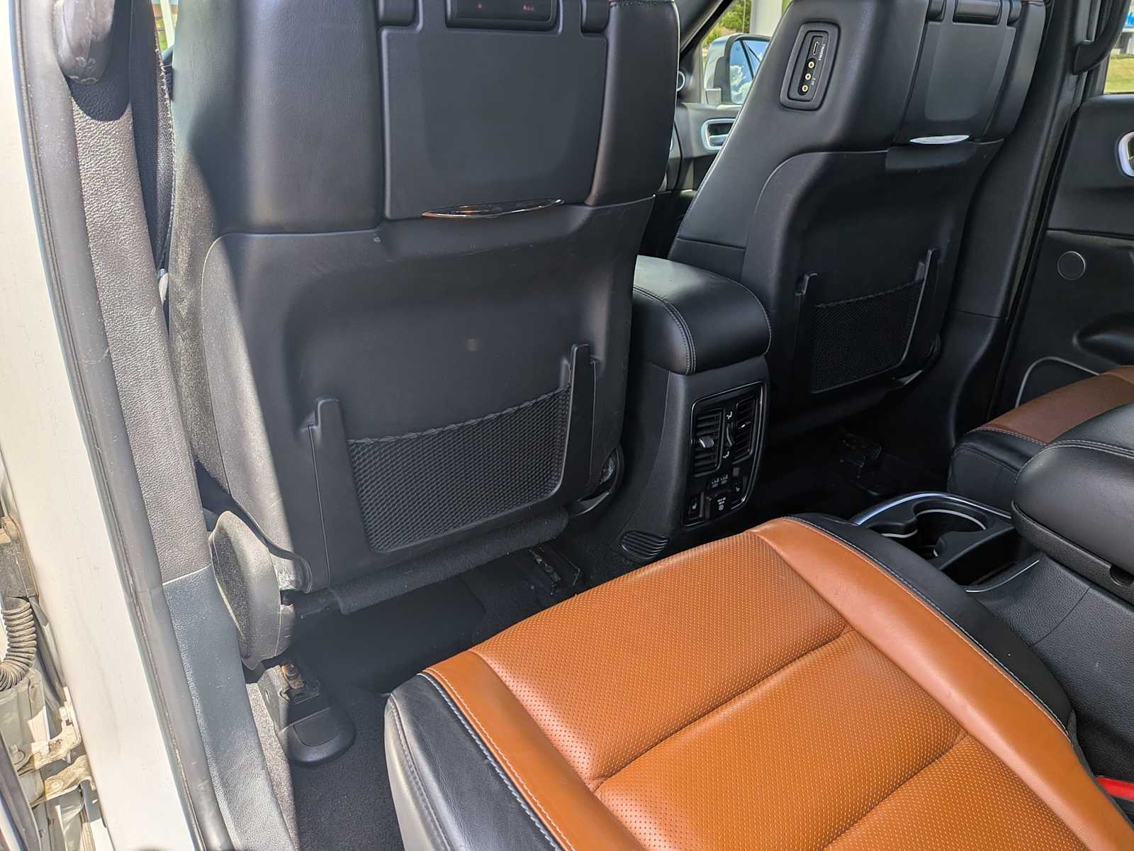 Thumbnail: 2020 Dodge Durango - 16