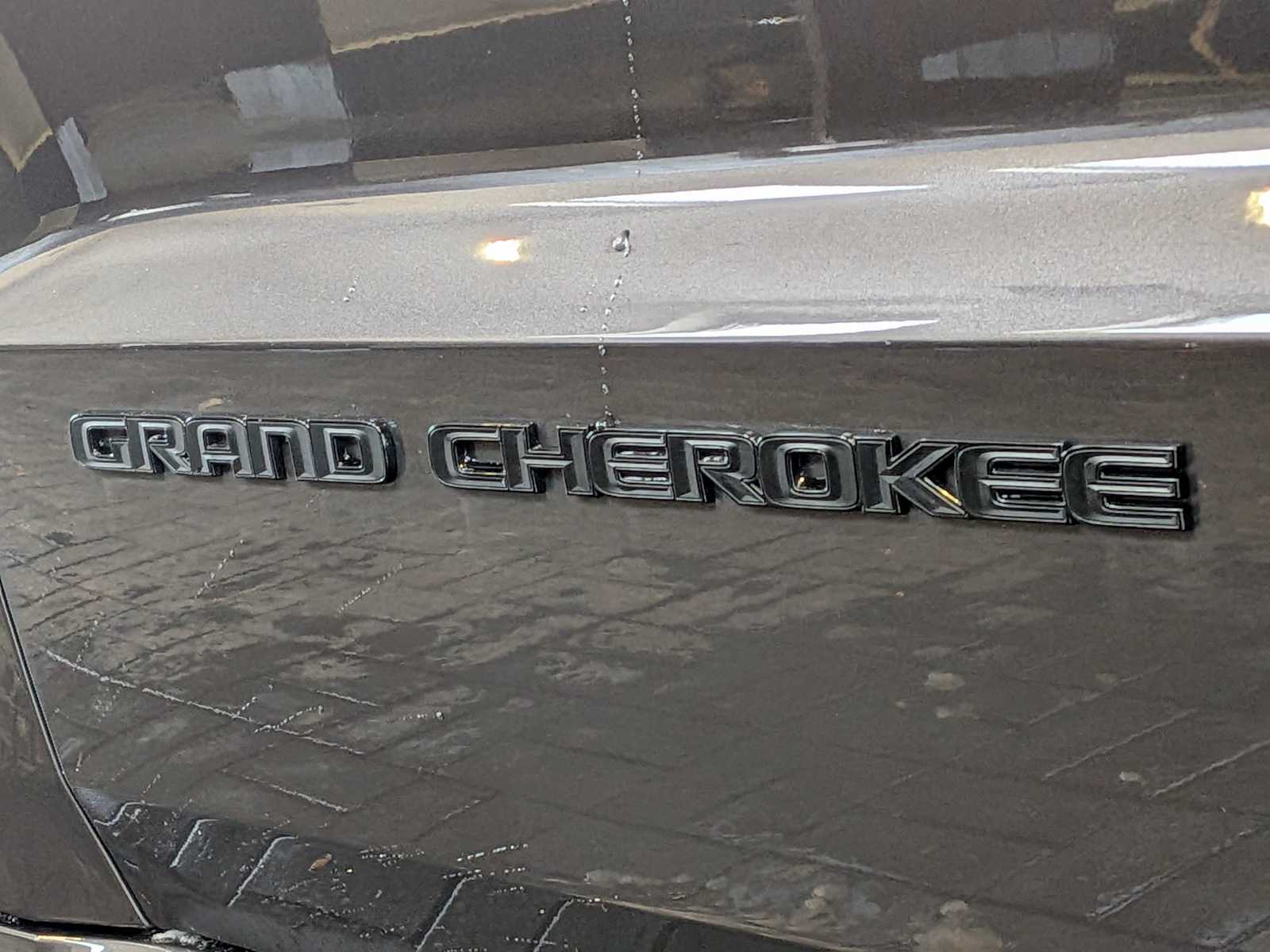 Thumbnail: 2021 Jeep Grand Cherokee - 12