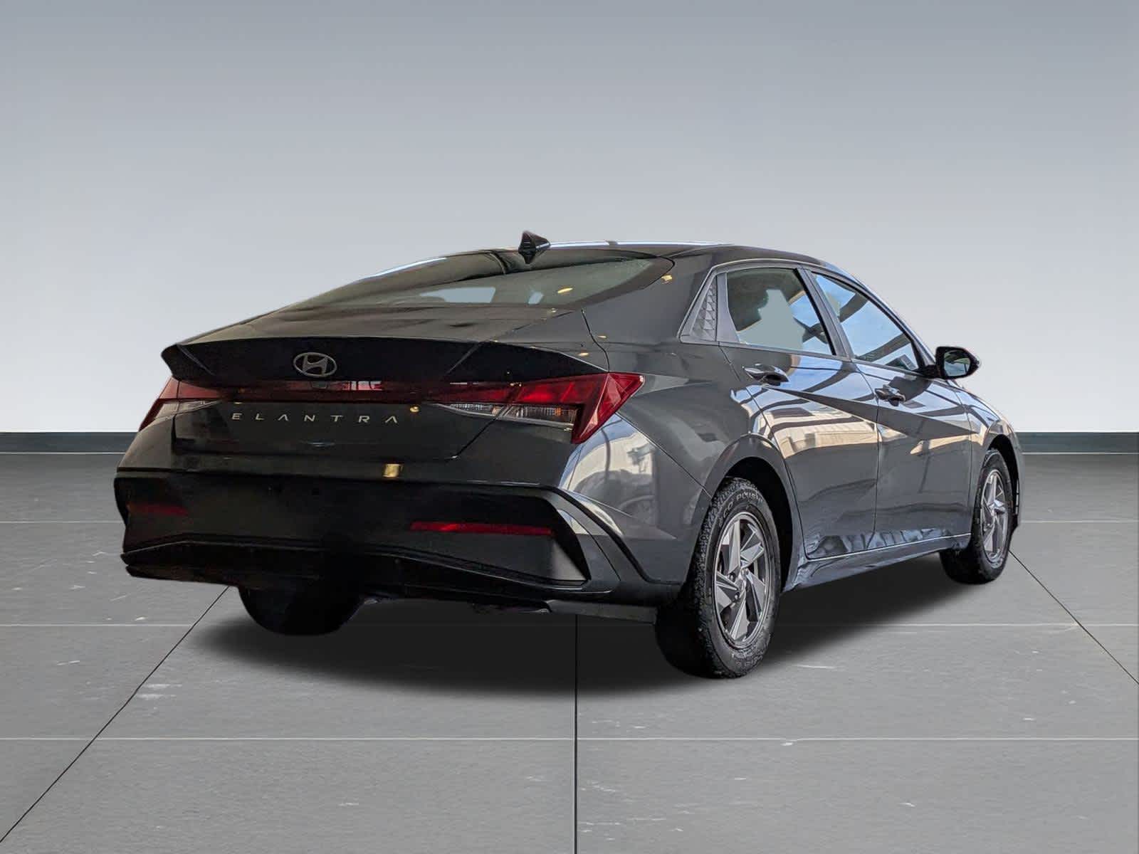 Thumbnail: 2024 Hyundai Elantra - 6