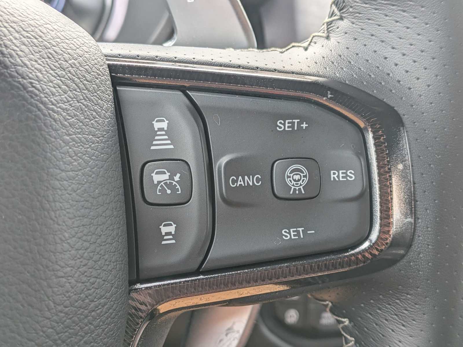 Thumbnail: 2025 RAM 1500 - 25